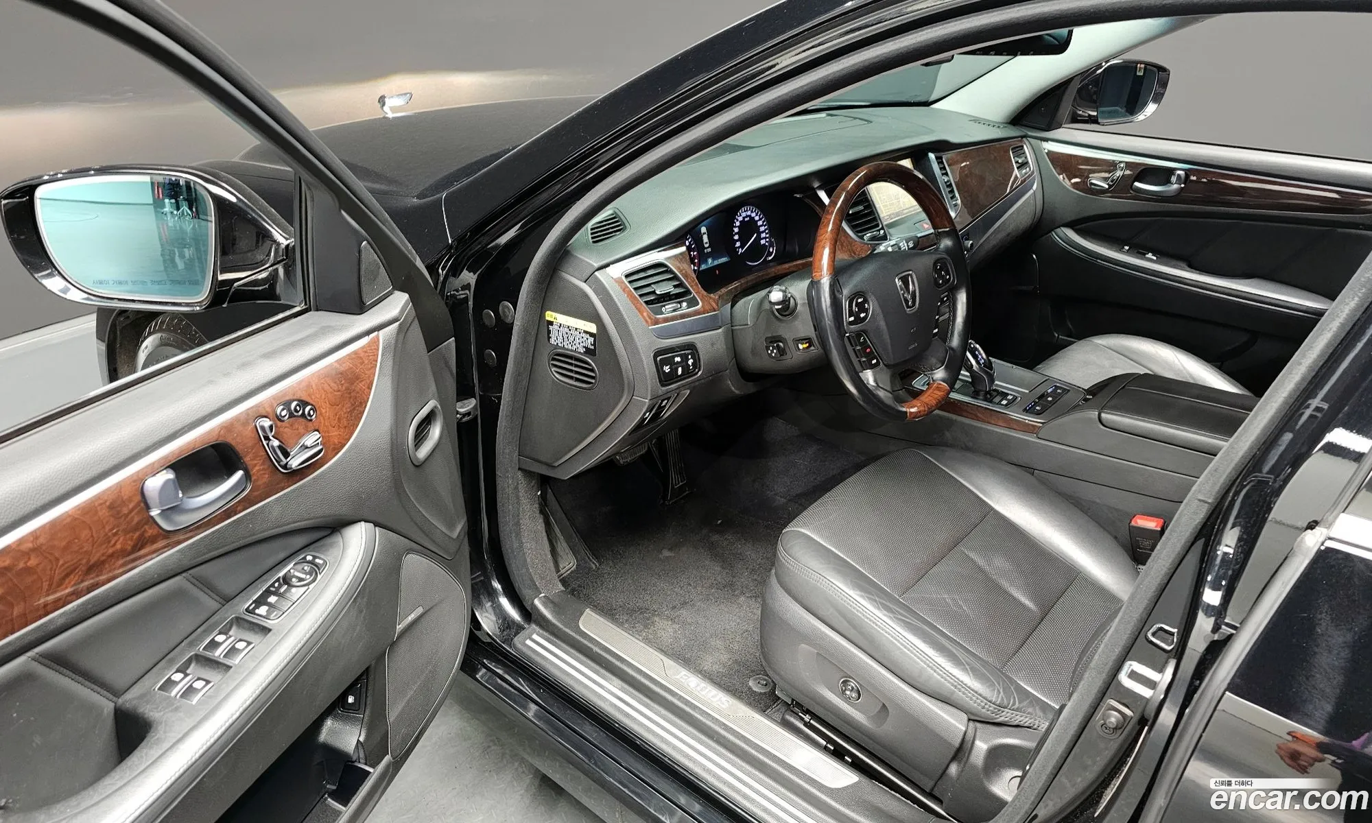 Hyundai Equus 2014 — 15