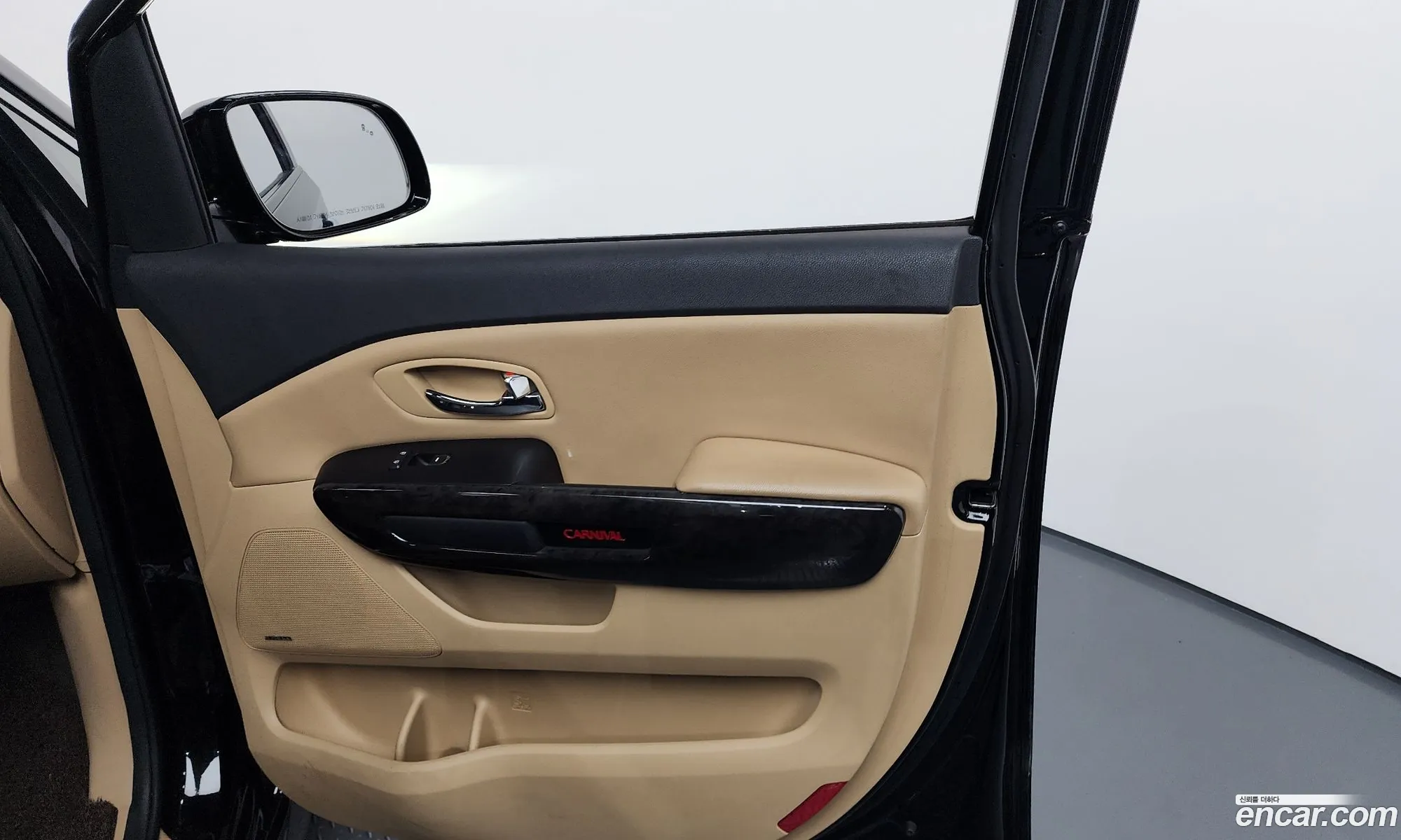 Kia Carnival 2018 — 28