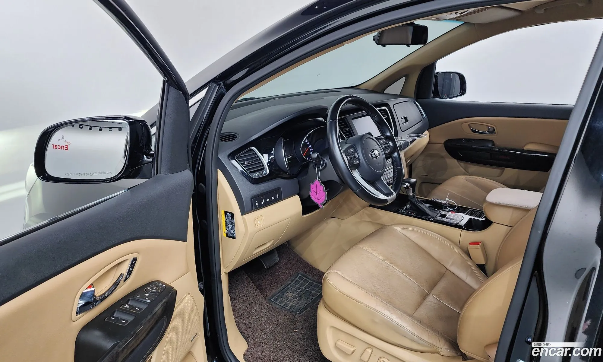 Kia Carnival 2018 — 17