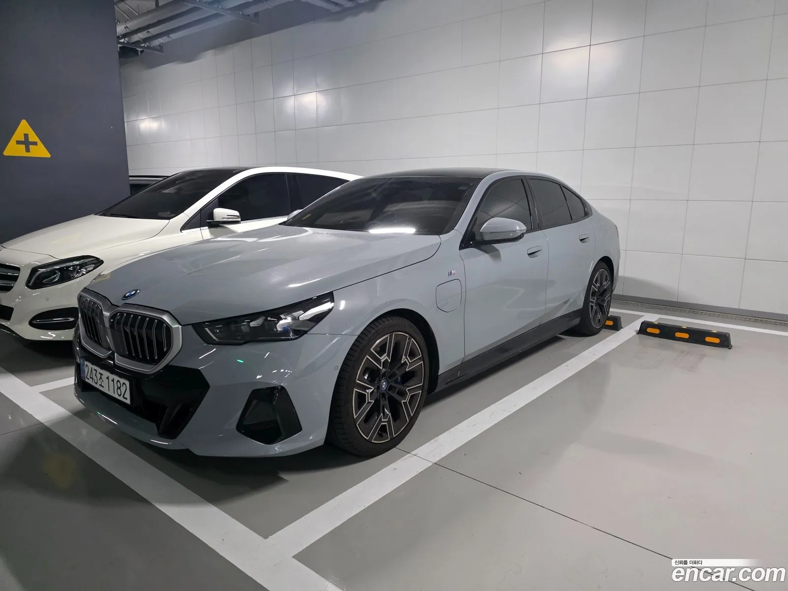 BMW 5 Series 2024 — 6