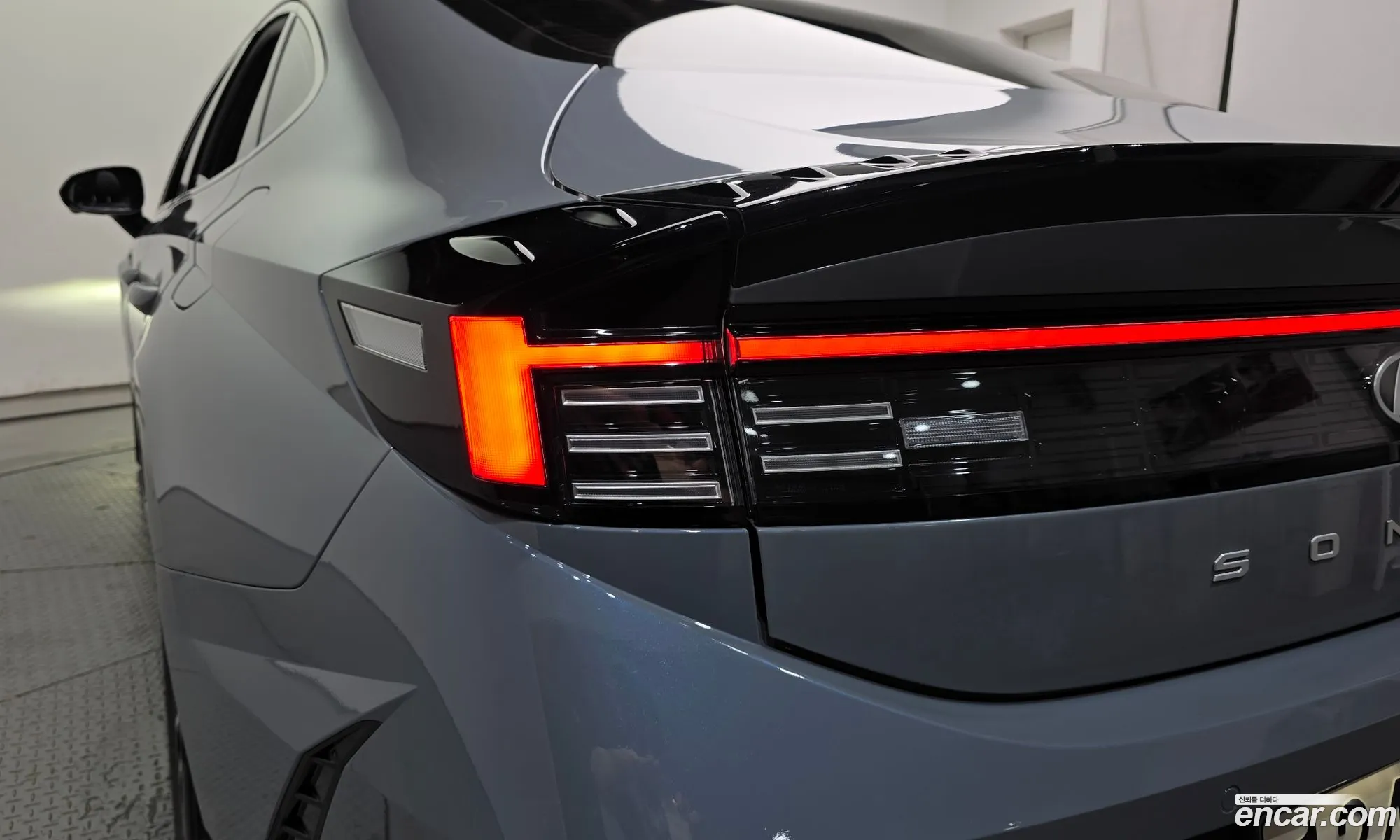 Hyundai Sonata the Edge Hybrid 2024 — 10