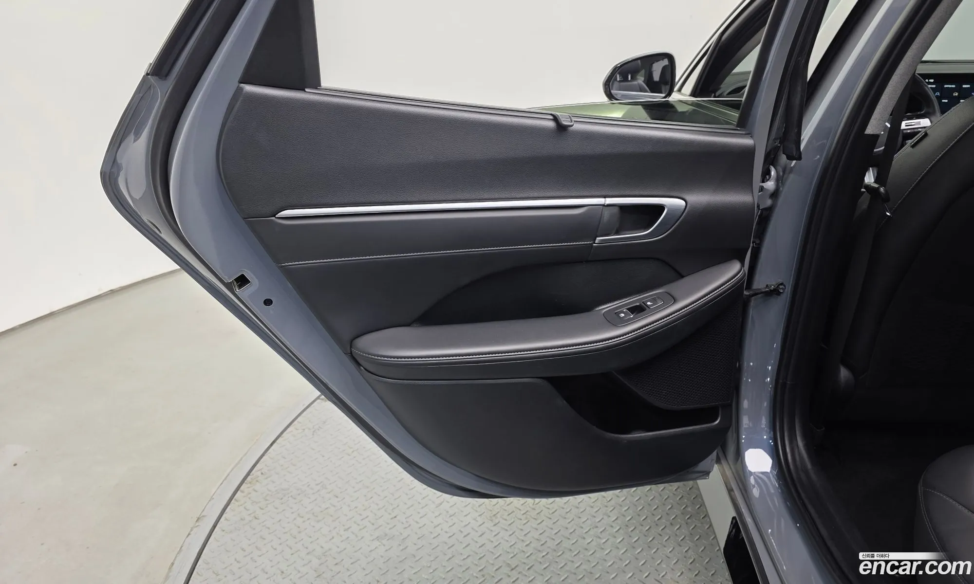Hyundai Sonata the Edge Hybrid 2024 — 16