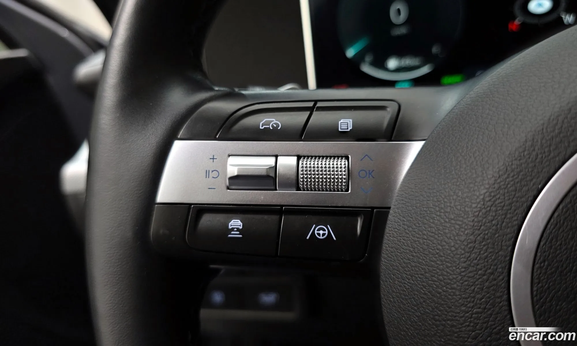Hyundai Sonata the Edge Hybrid 2024 — 26