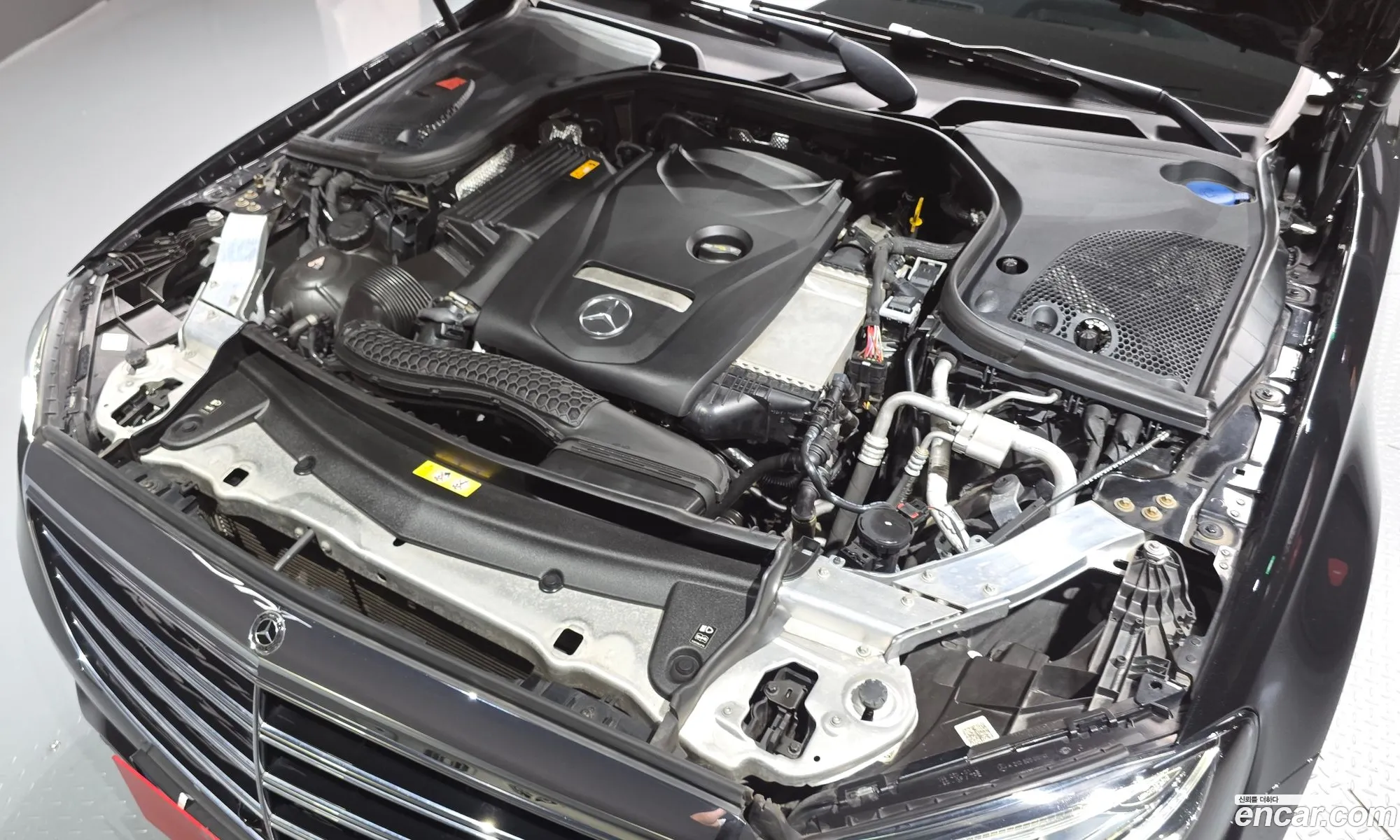 Mercedes-Benz E-Class W213 2019 WDDZF4KB1KA604638 — 18