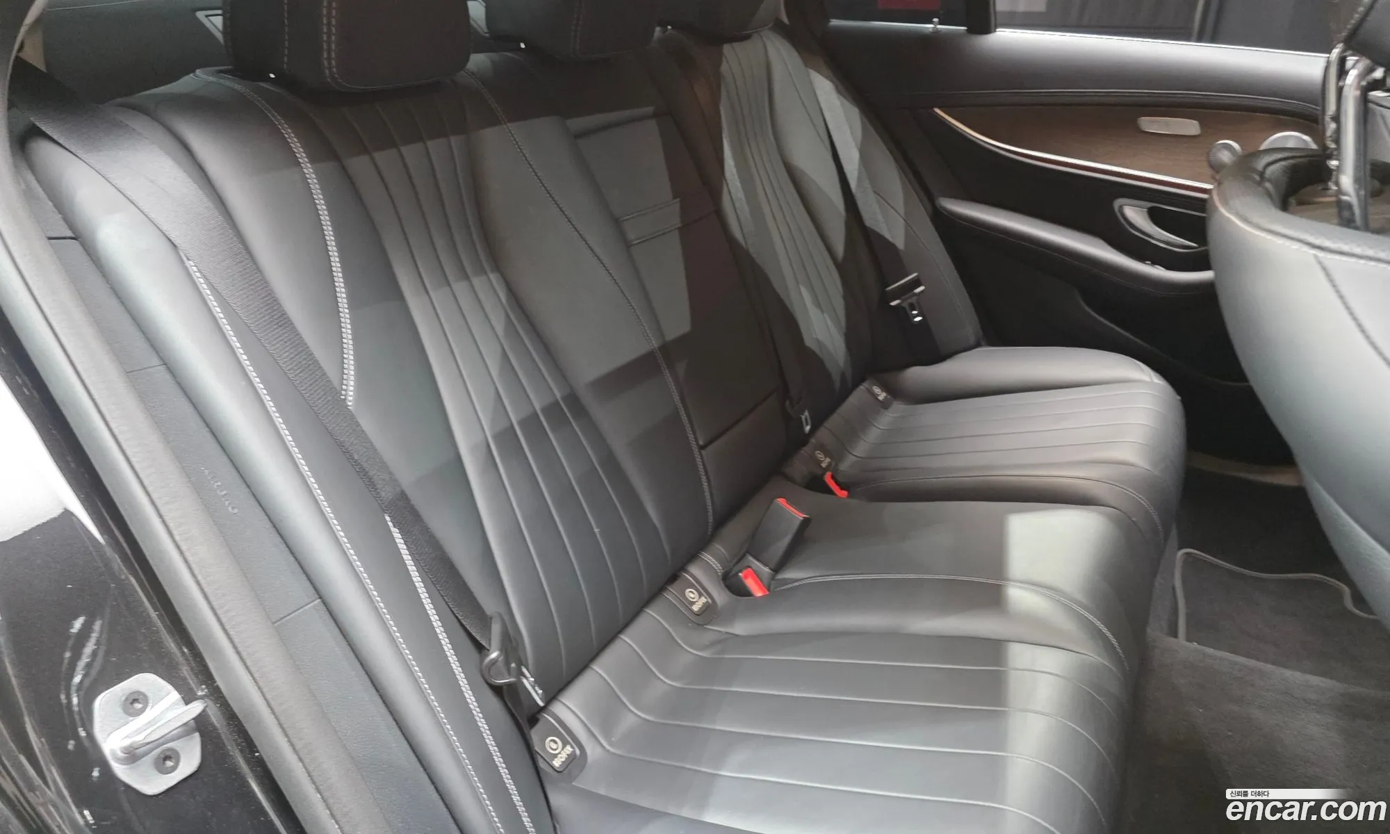 Mercedes-Benz E-Class W213 2019 WDDZF4KB1KA604638 — 13
