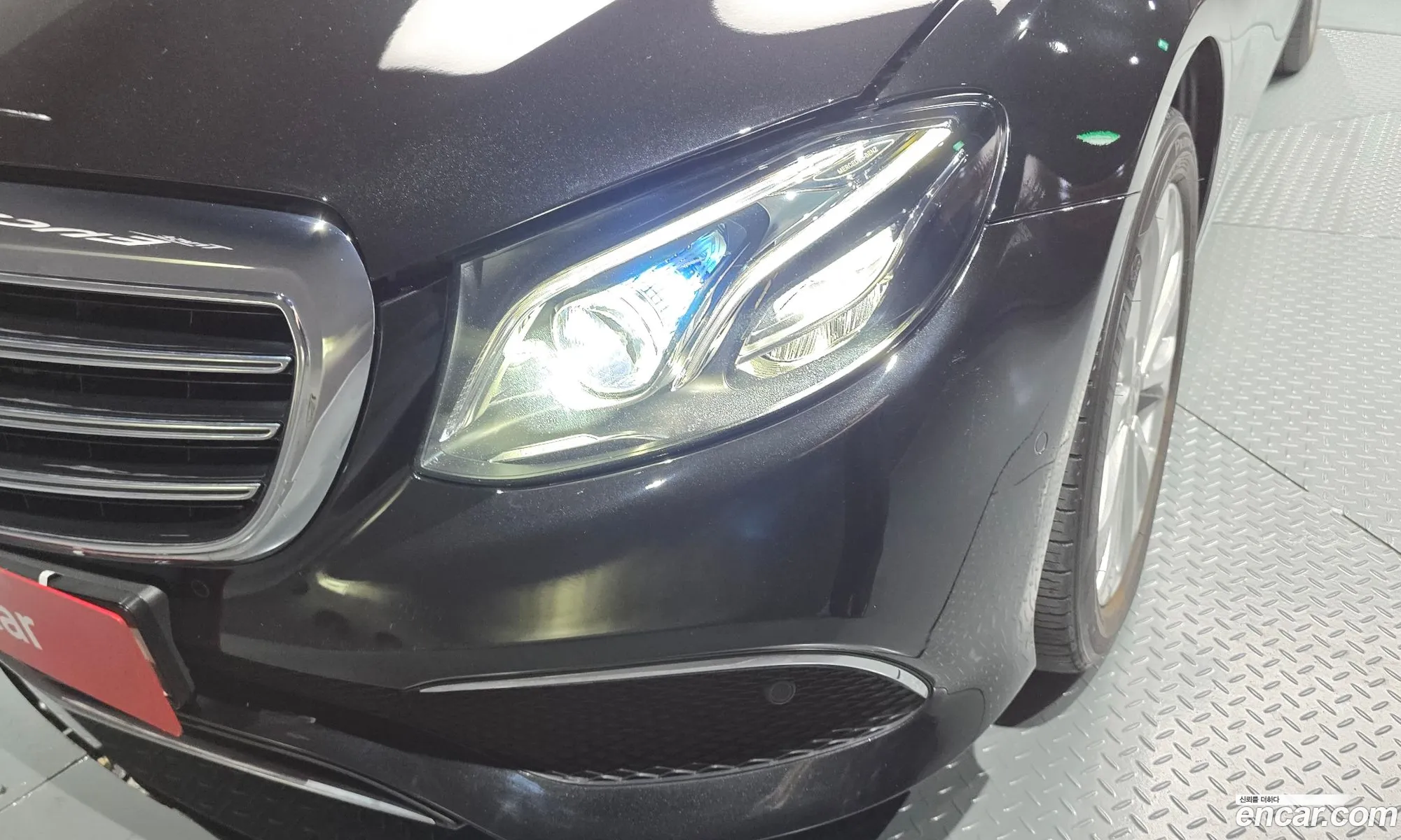 Mercedes-Benz E-Class W213 2019 WDDZF4KB1KA604638 — 30
