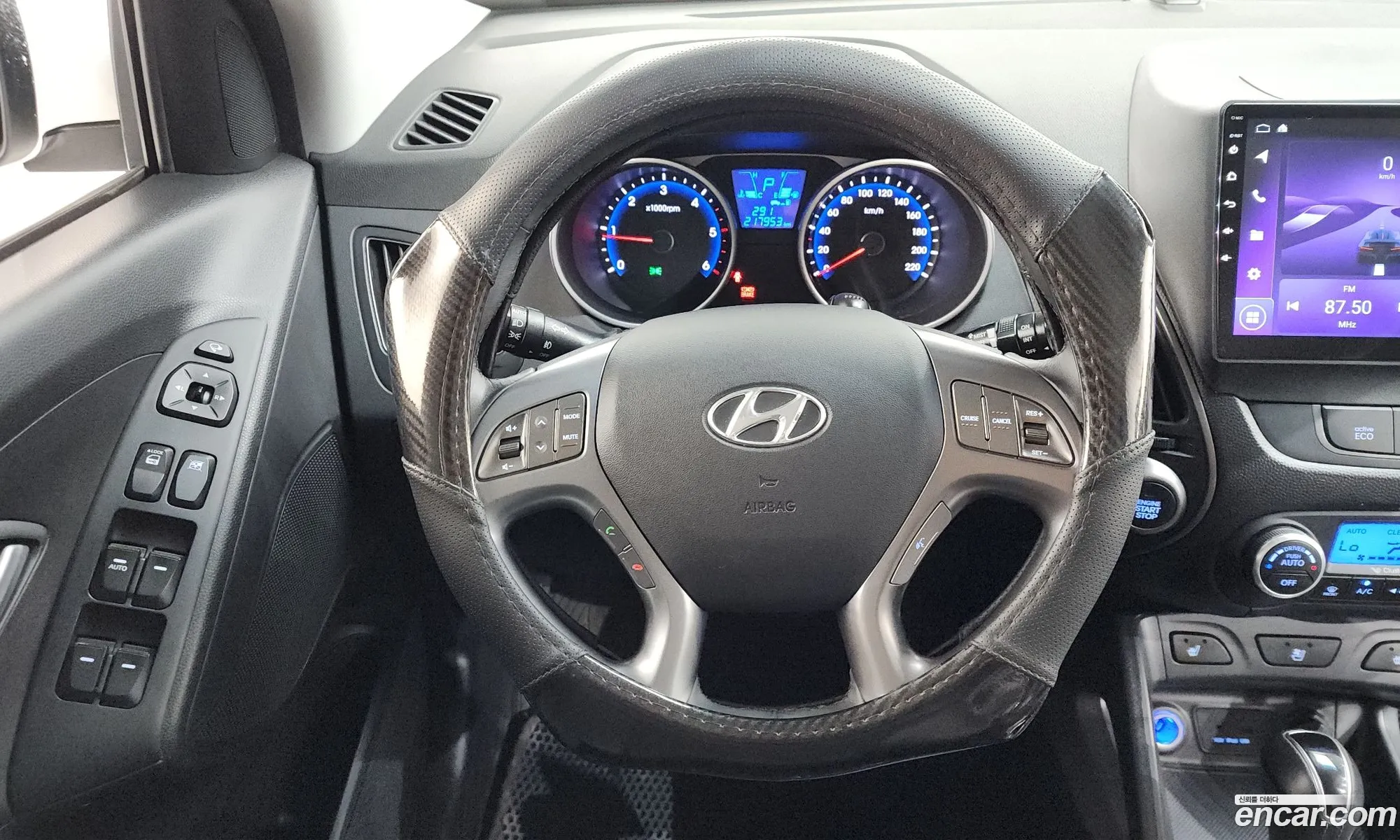 Hyundai Tucson ix 2015 — 17