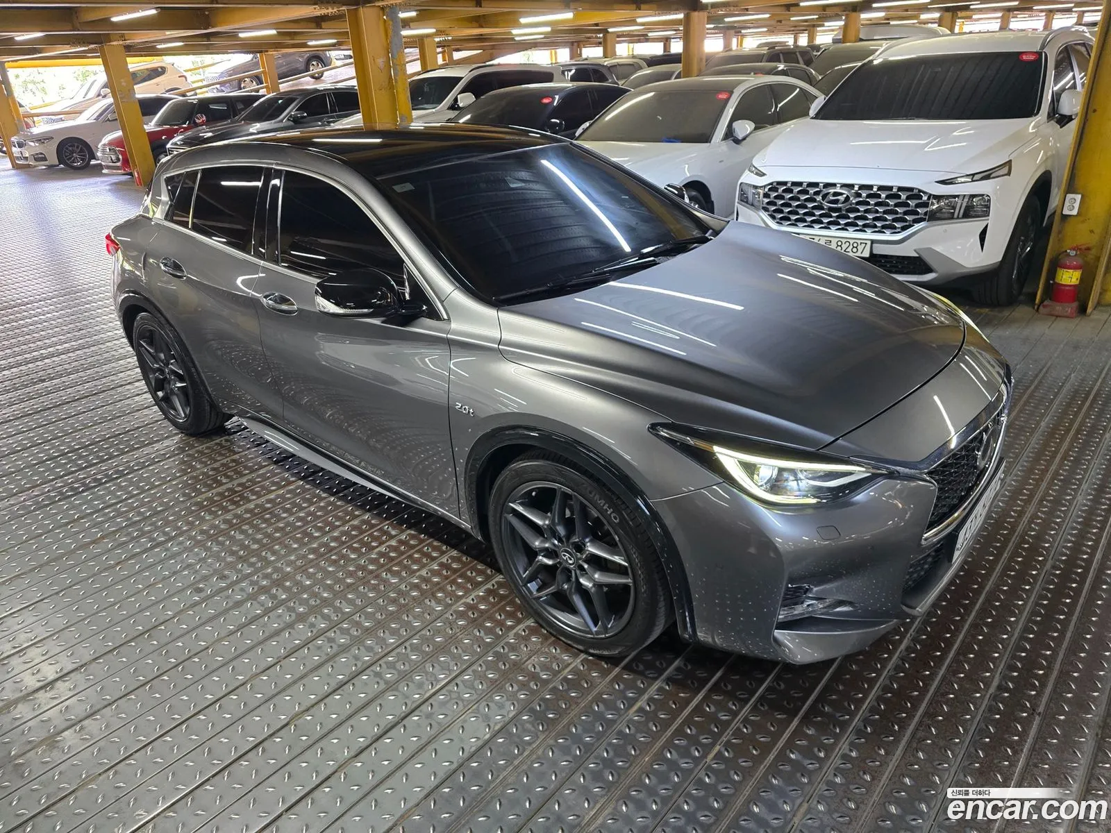 Infiniti Q30 2017 — 13