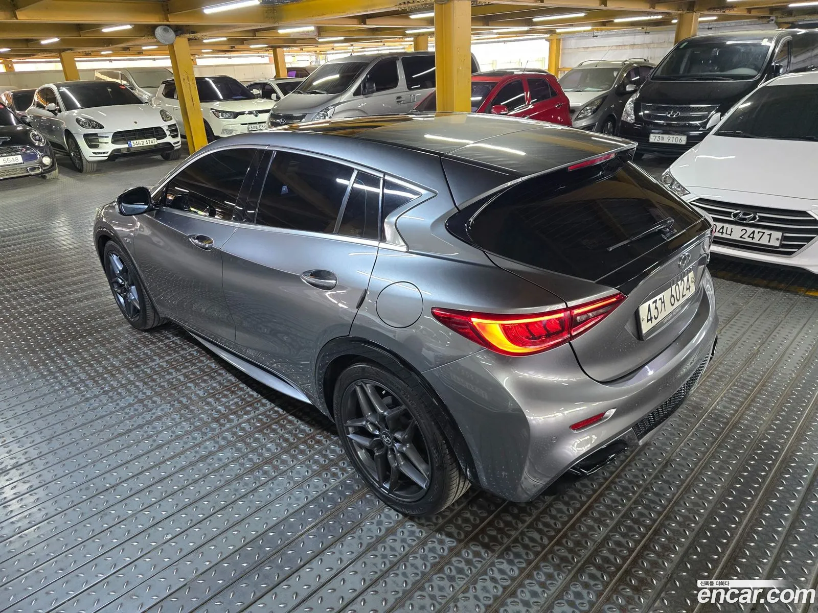 Infiniti Q30 2017 — 6