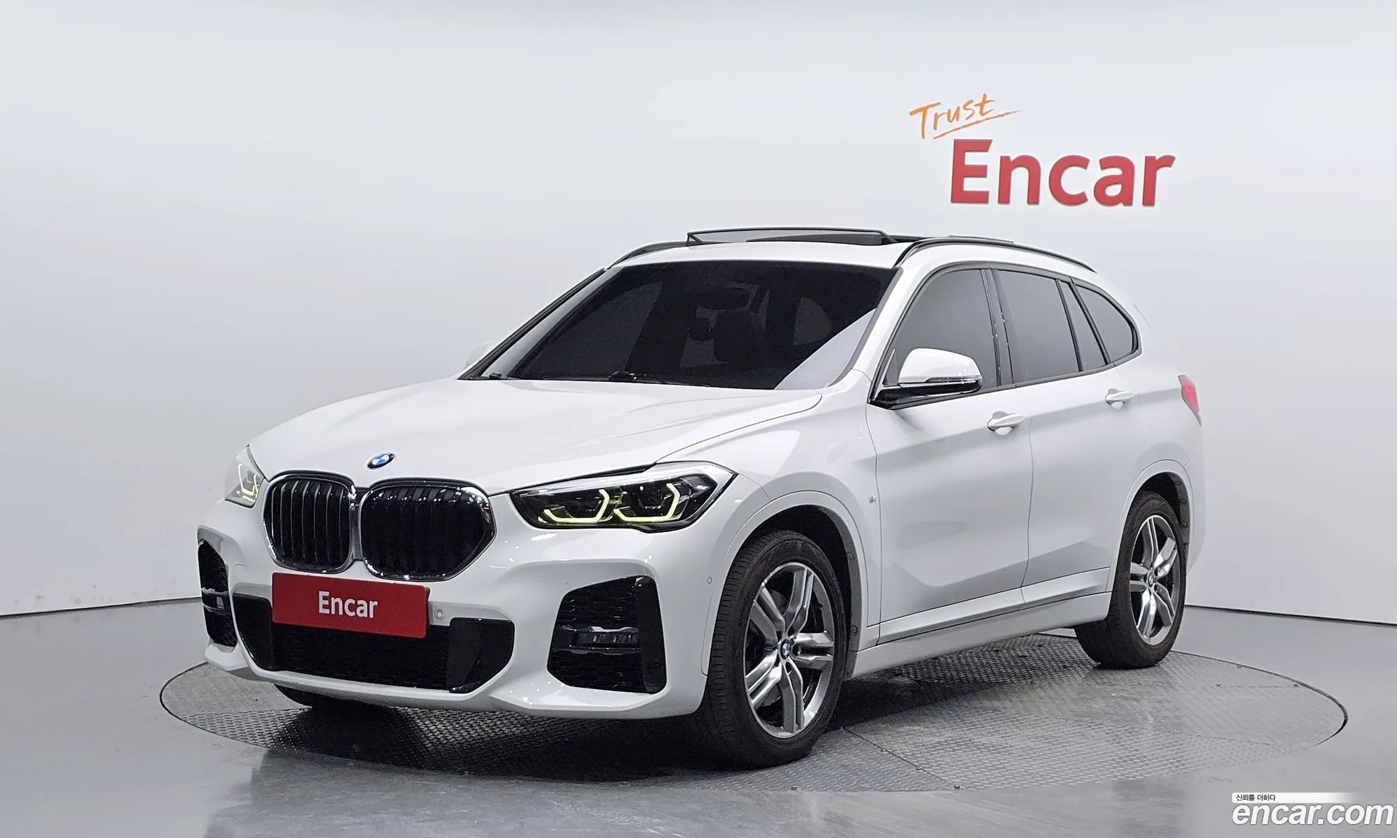 BMW X1 2019 WBA11DG08L5P17667 — 18