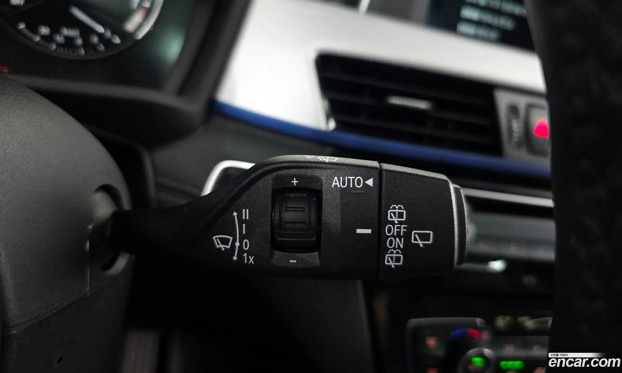 BMW X1 2019 WBA11DG08L5P17667 — 11