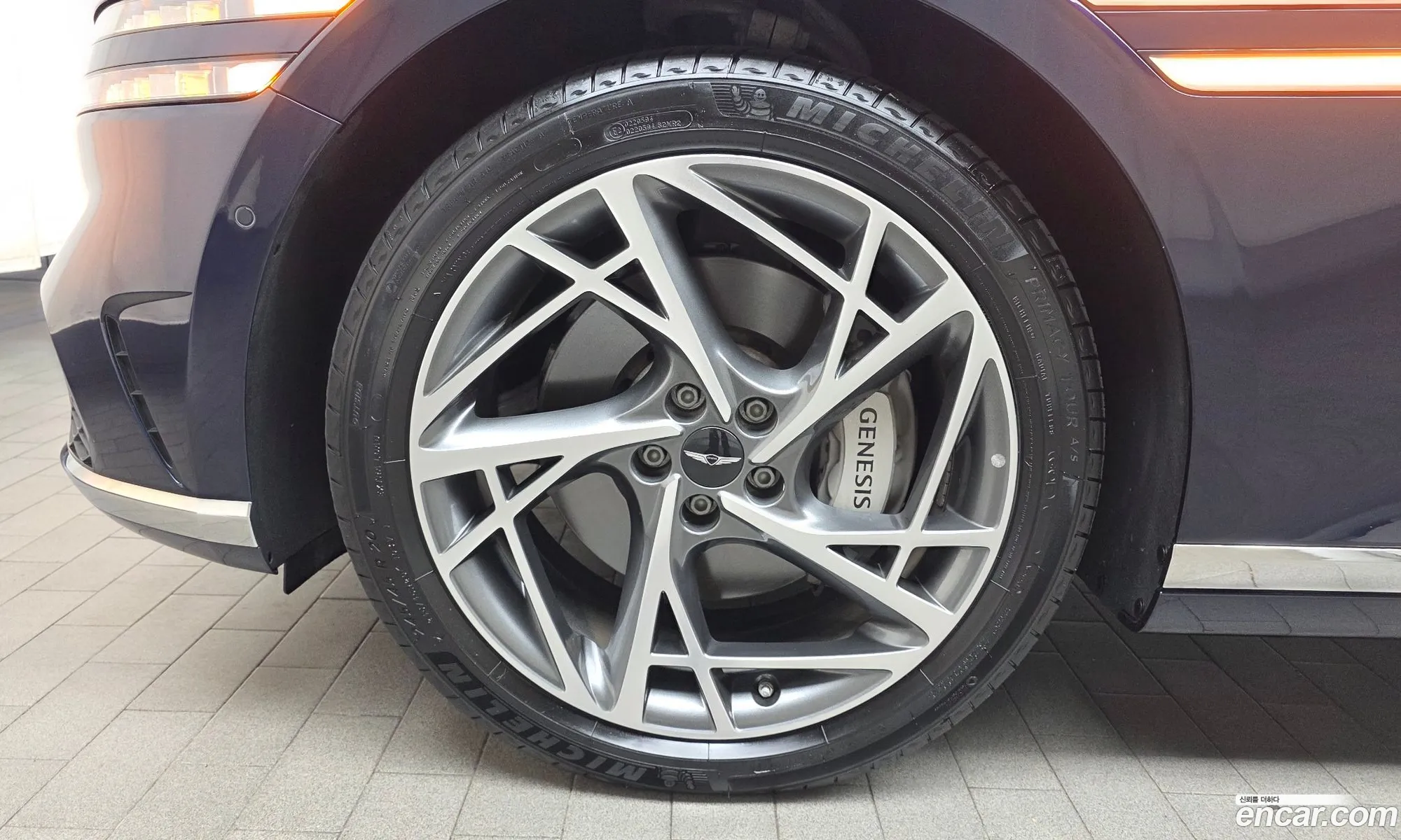 Genesis G90 2022 — 12