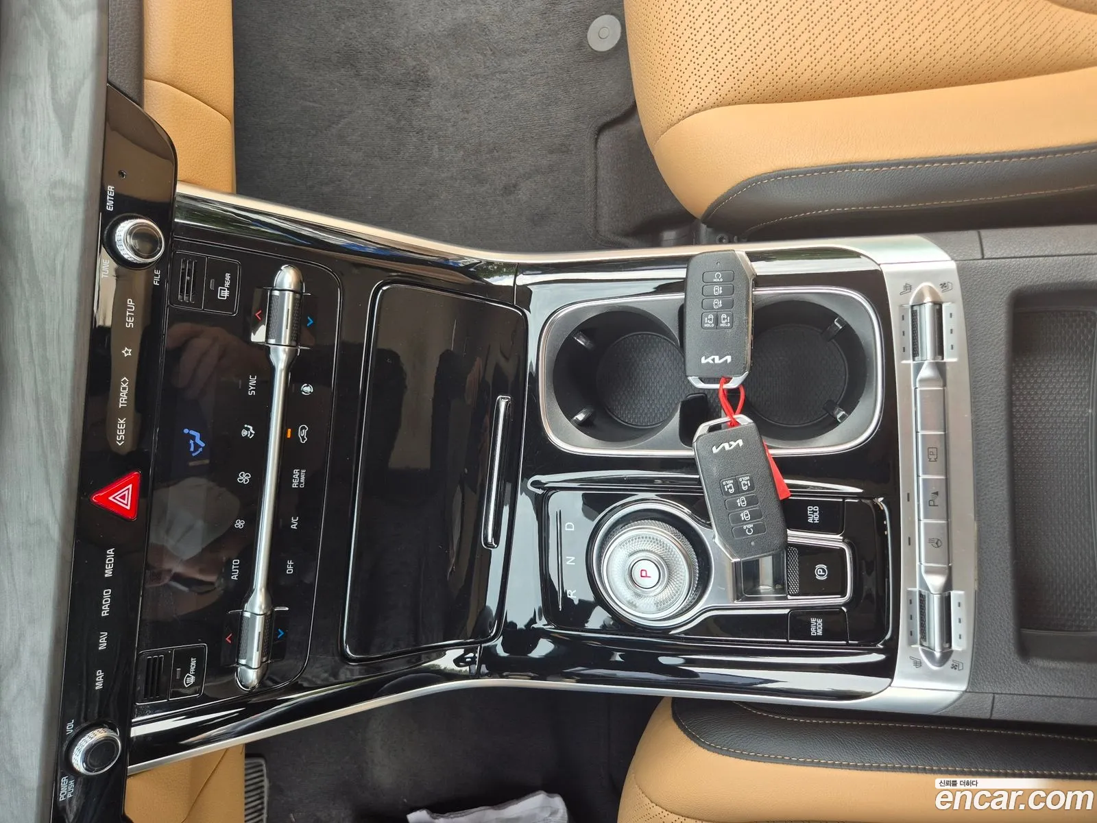 Kia Carnival 2023 — 10