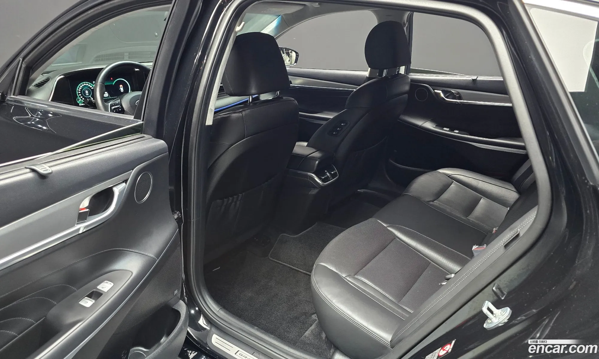 Hyundai Grandeur IG 2022 — 33