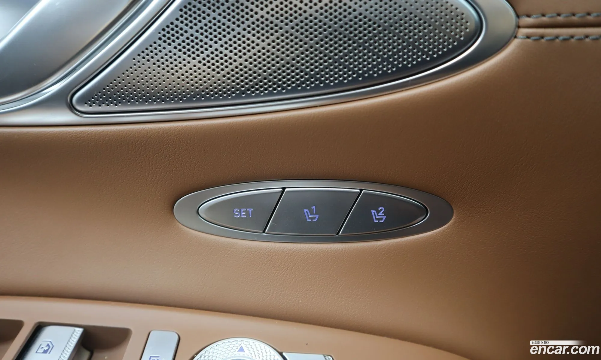 Genesis GV70 2021 — 20