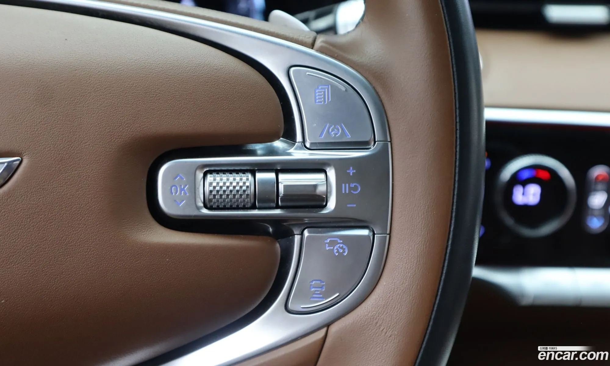 Genesis GV70 2021 — 13