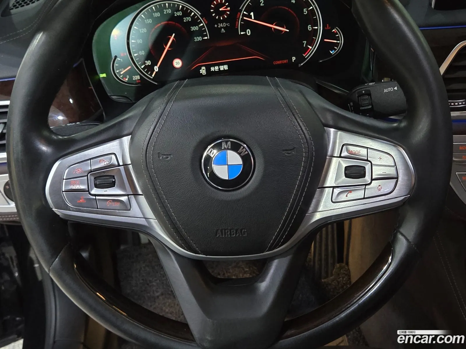 BMW 7 Series 2016 — 15