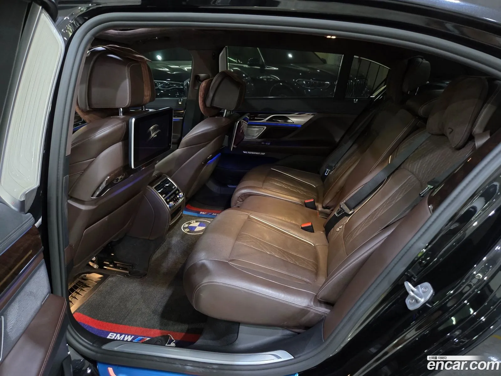 BMW 7 Series 2016 — 11