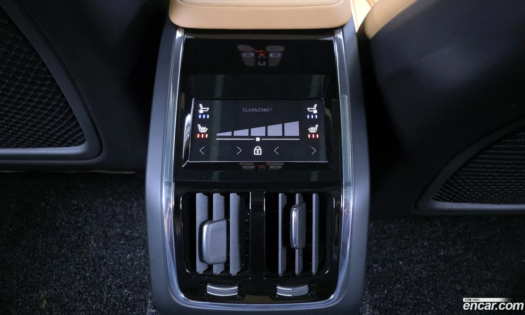 Volvo S90 2024 — 2