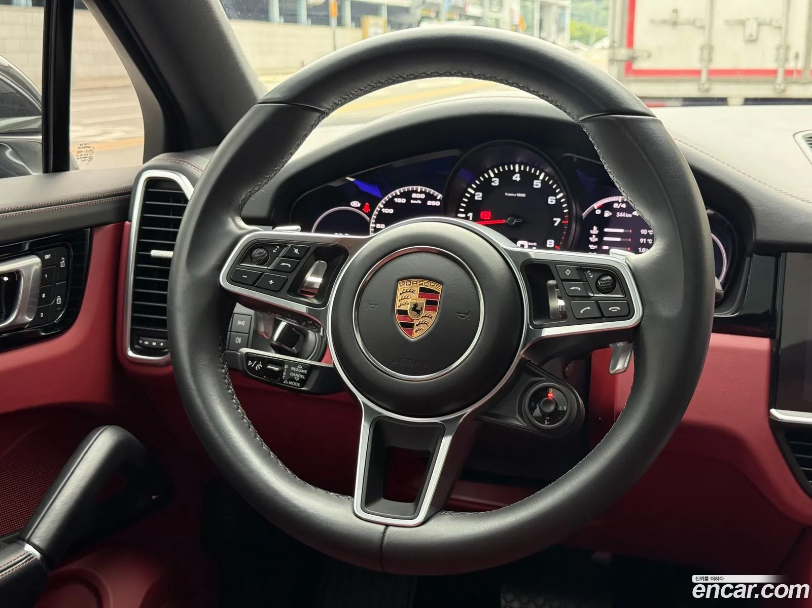 Porsche Cayenne 2022 — 9