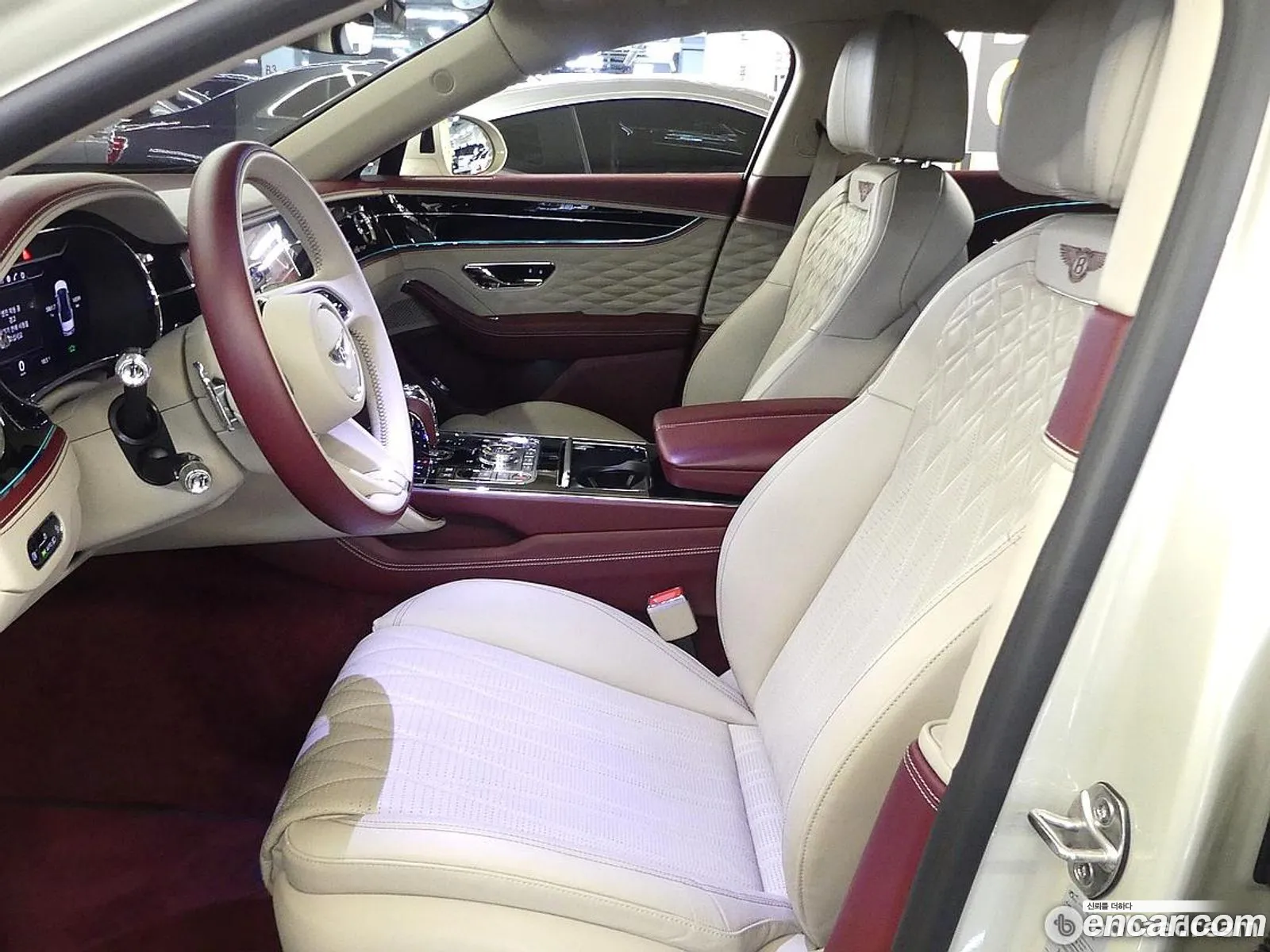 Bentley Flying Spur 2023 — 7