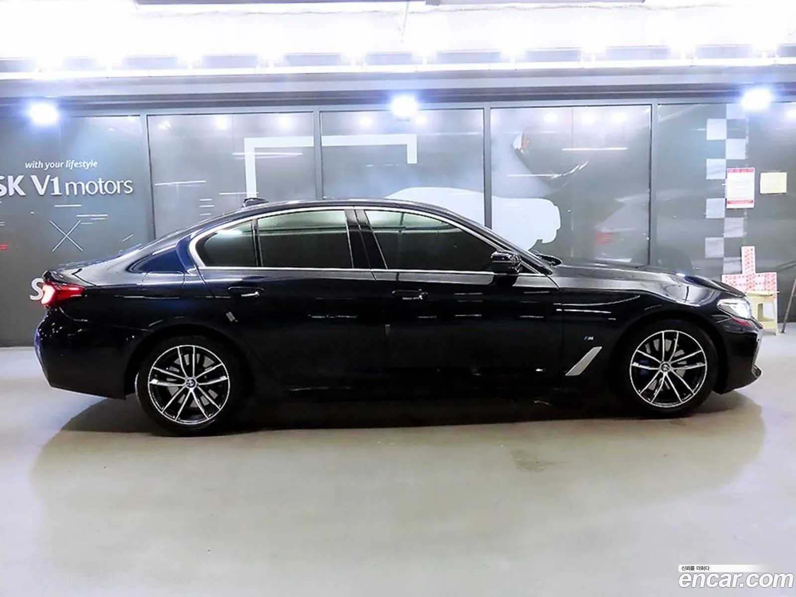 BMW 5 Series 2023 — 5