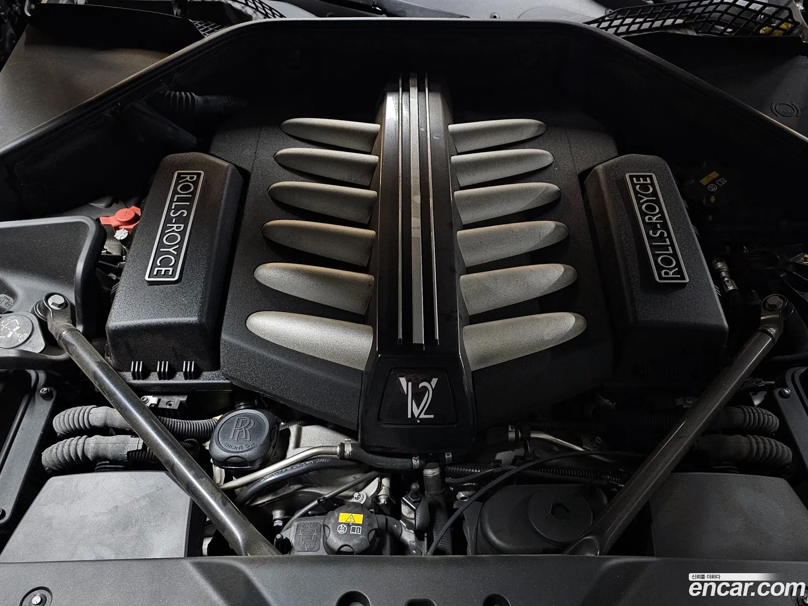 Rolls-Royce Ghost 2017 — 12