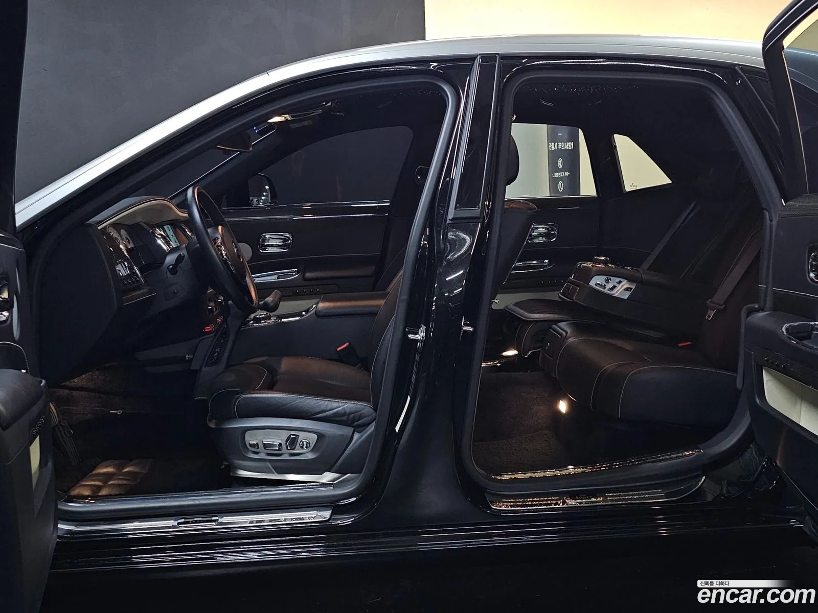 Rolls-Royce Ghost 2017 — 20