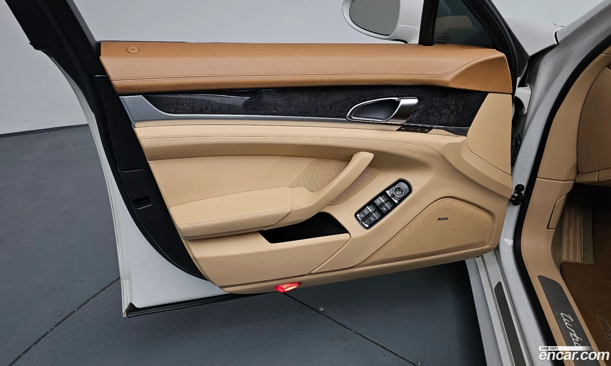 Porsche Panamera 2010 WP0AC2979AL090921 — 37