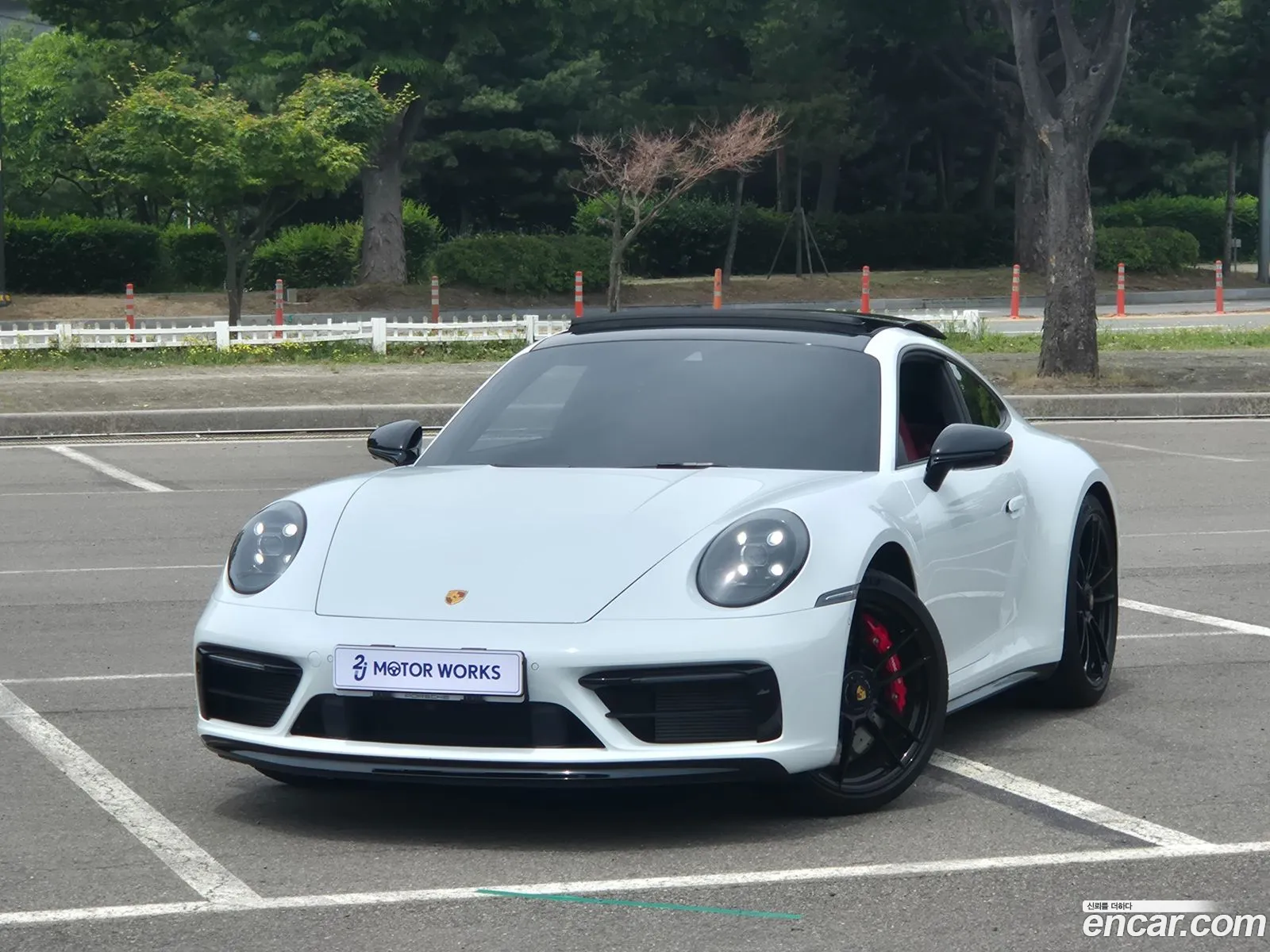 Porsche 911 2022 — 12