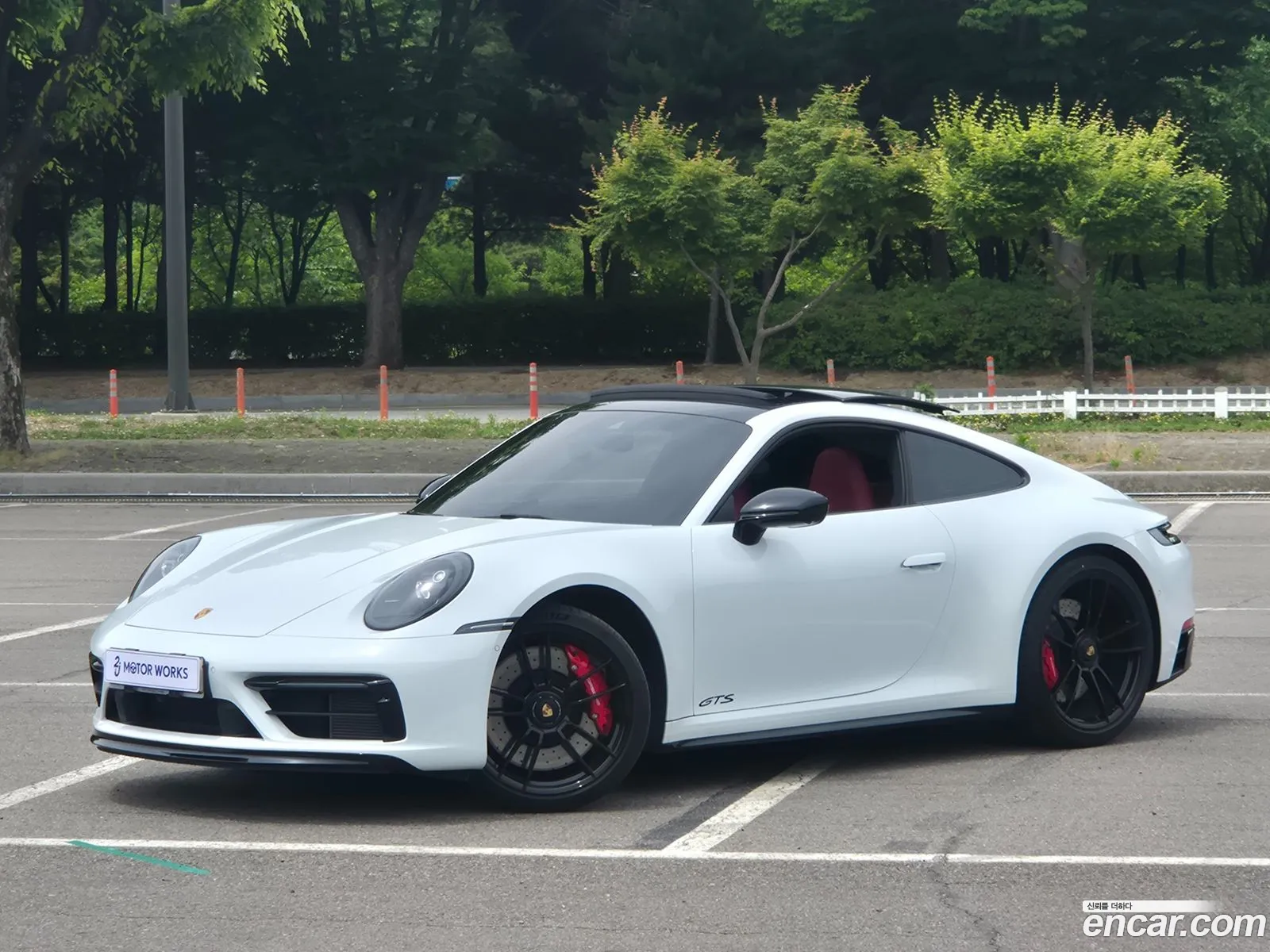 Porsche 911 2022 — 4