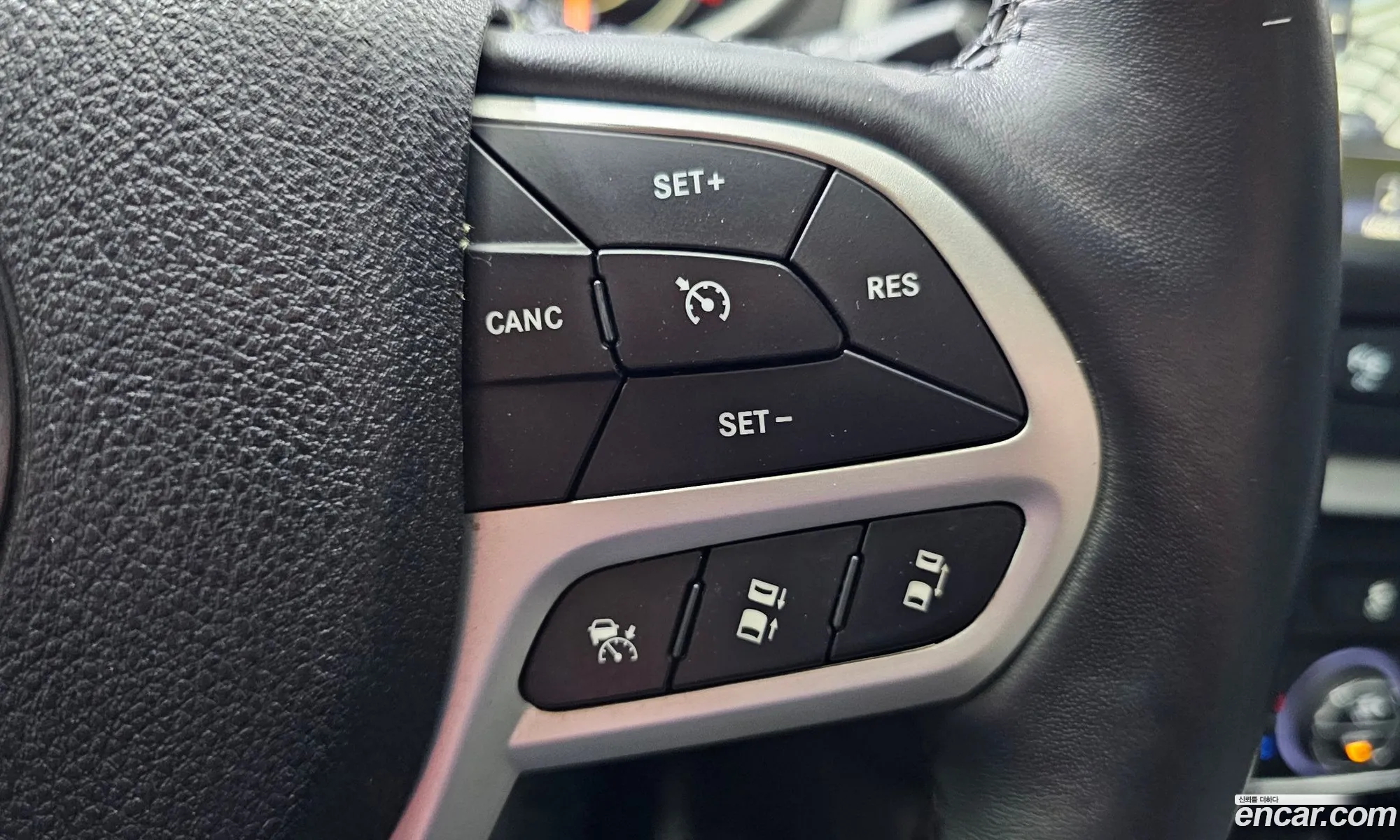 Jeep Cherokee 2018 1C4PJMCB3JD505184 — 20