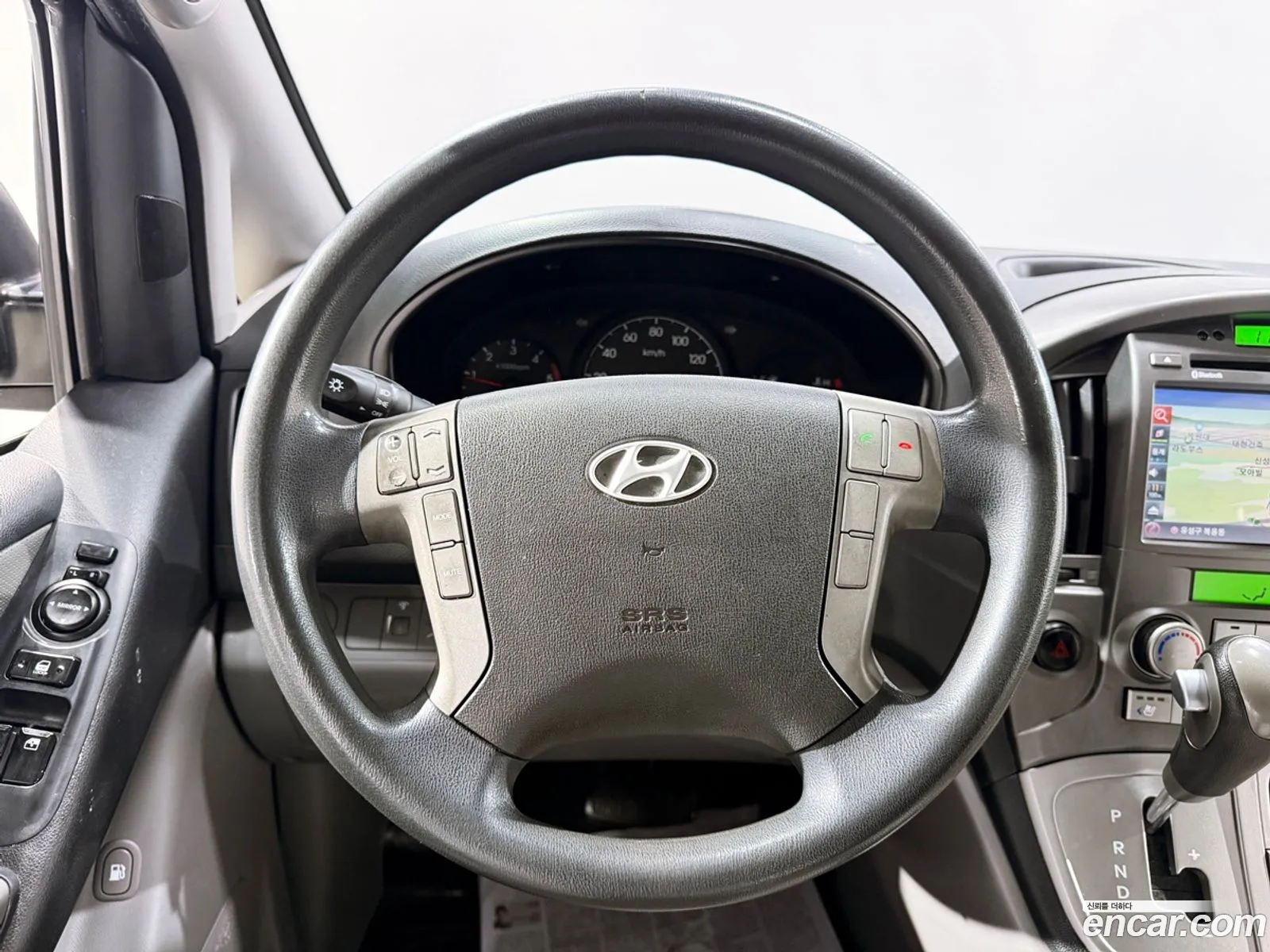 Hyundai Grand Starex 2014 — 13