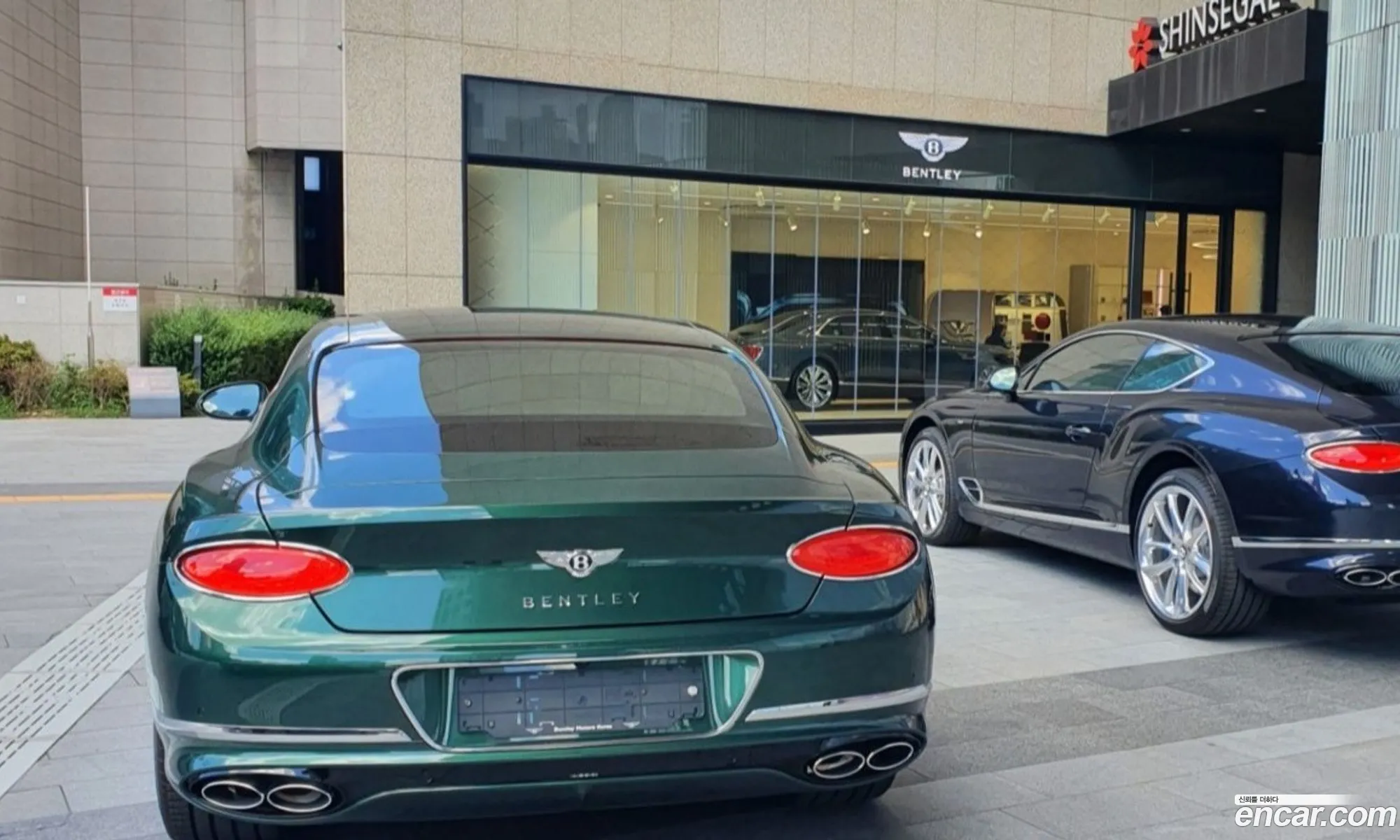 Bentley Continental GT 2022 — 15