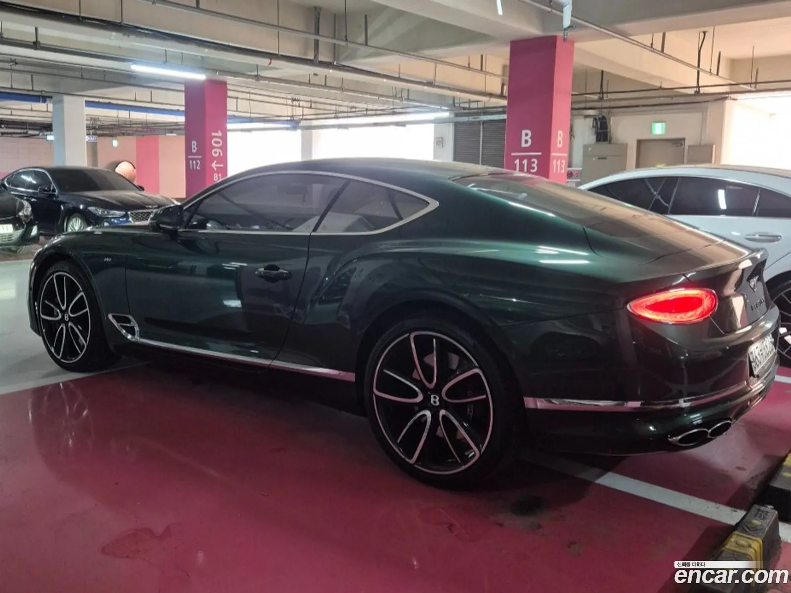 Bentley Continental GT 2022 — 16