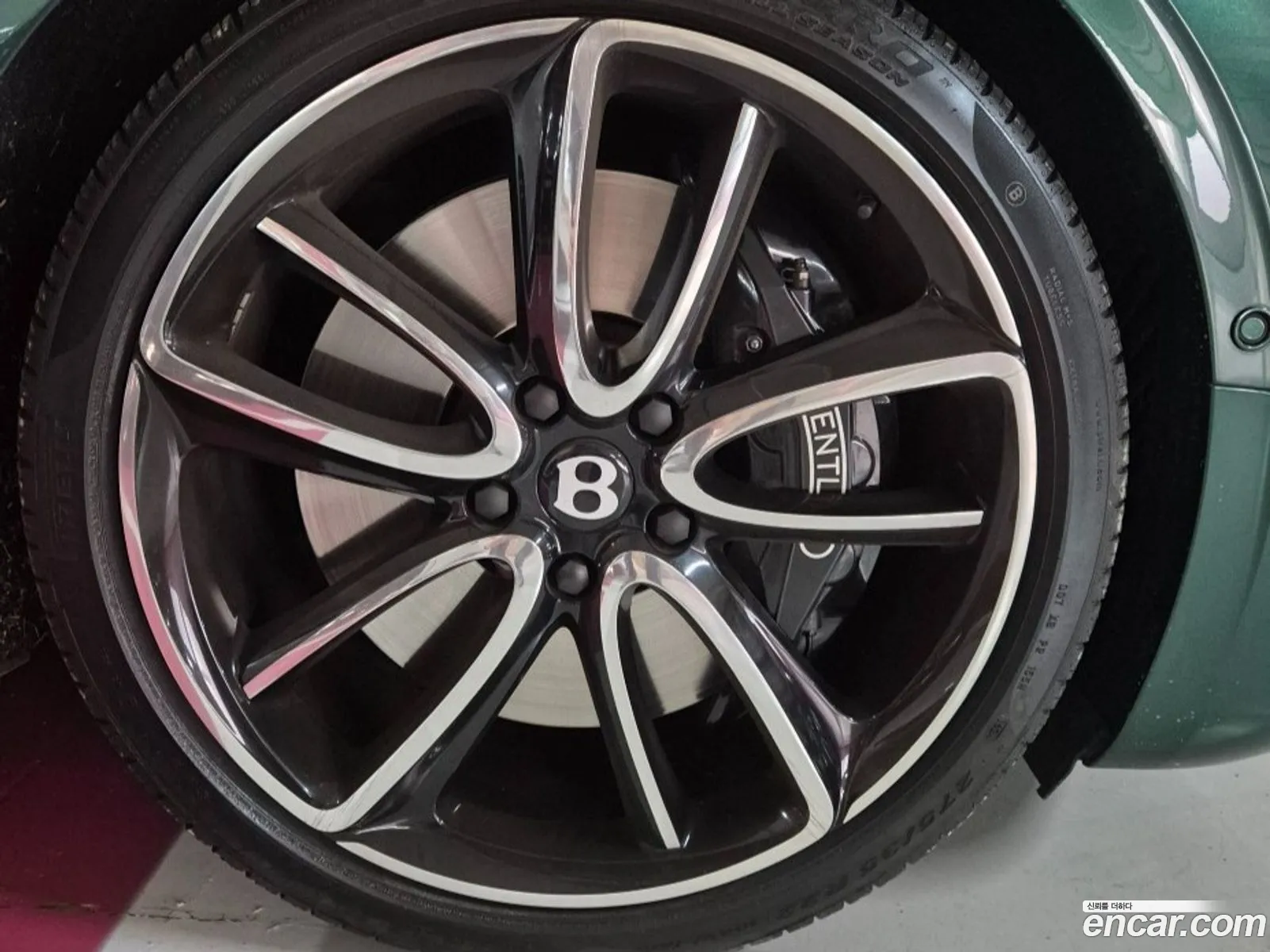 Bentley Continental GT 2022 — 6