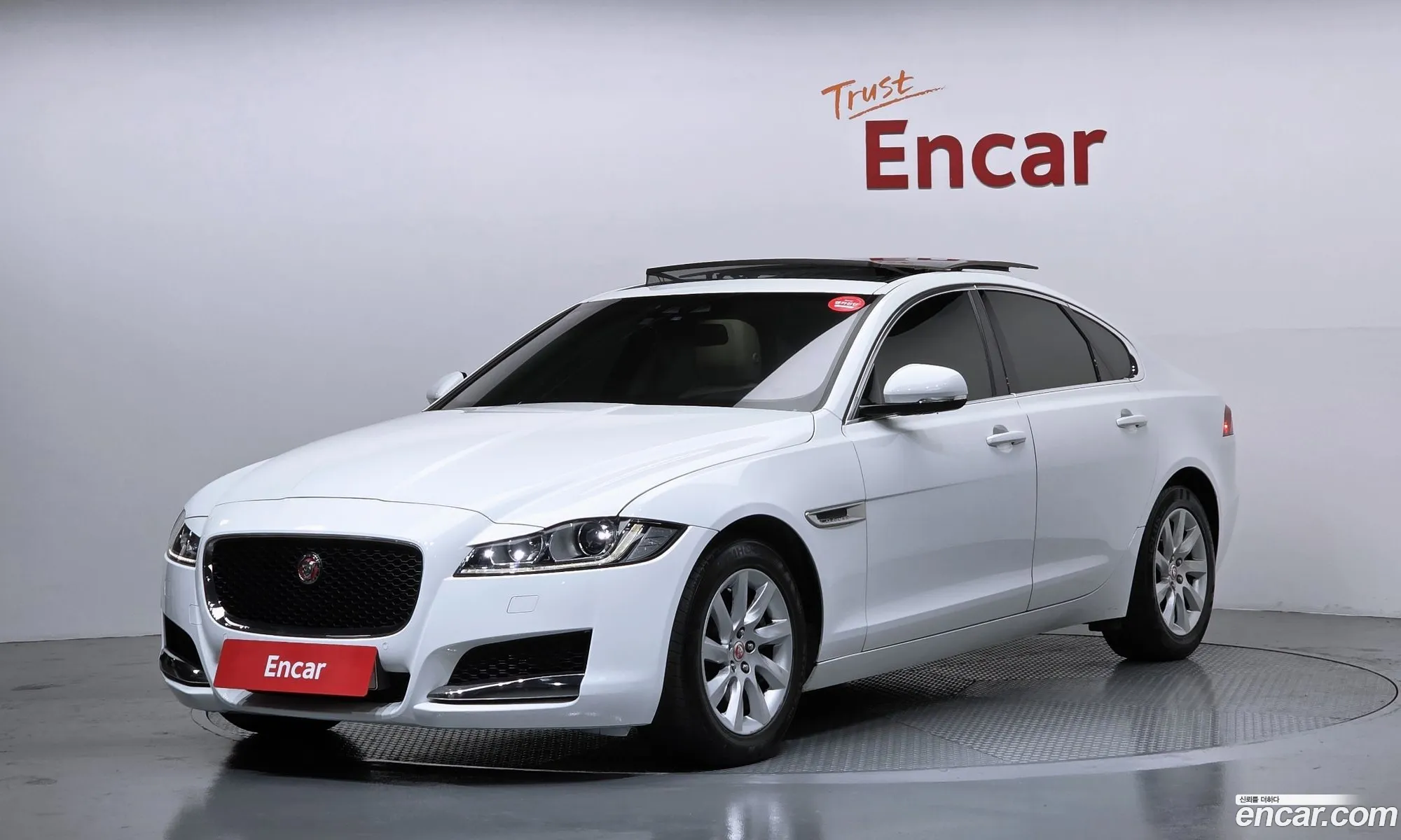 Jaguar XF 2017 — 20
