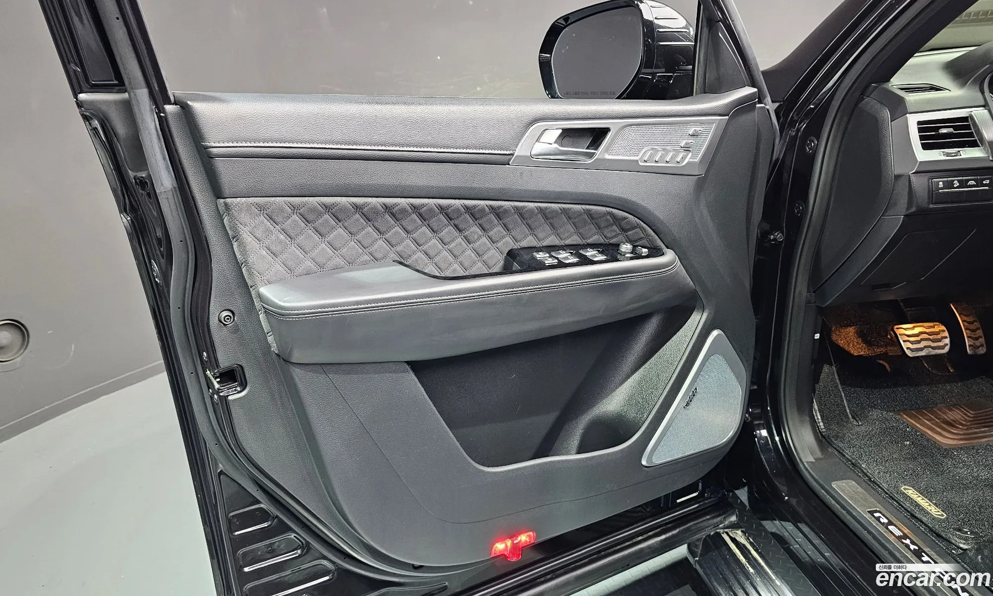 KG Mobility (SsangYong) Rexton 2020 — 8