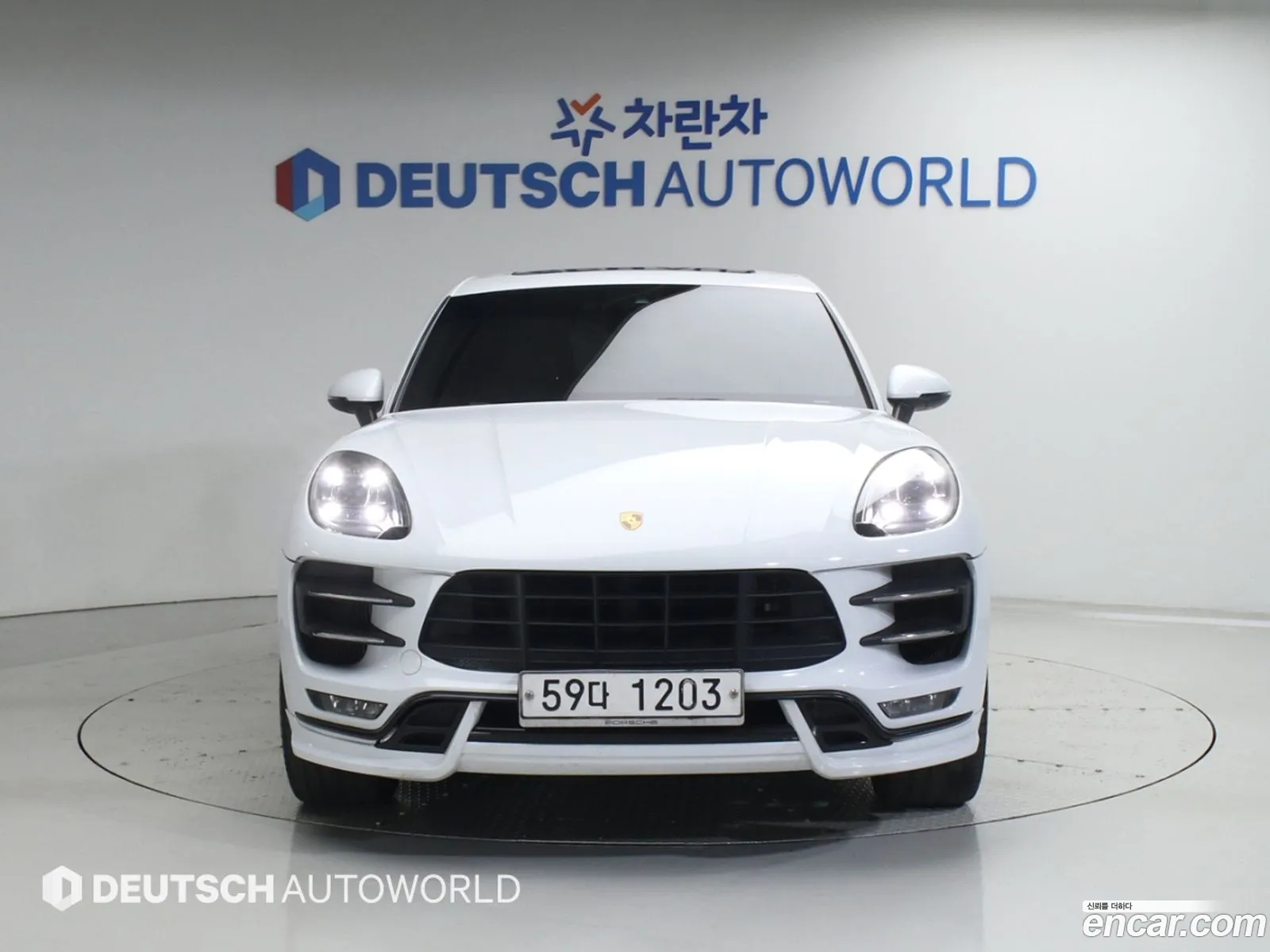 Porsche Macan 2017 — 2