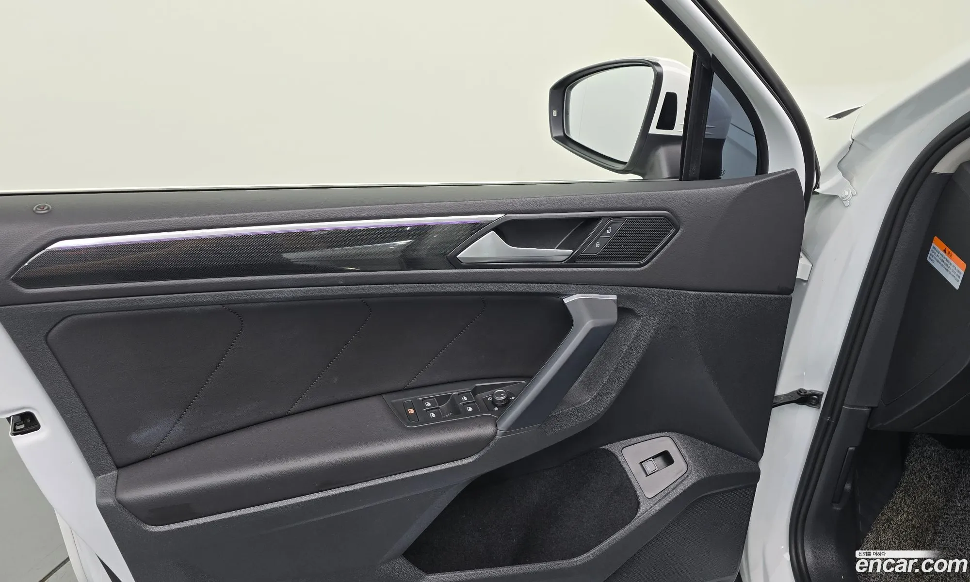 Volkswagen Tiguan 2021 — 17
