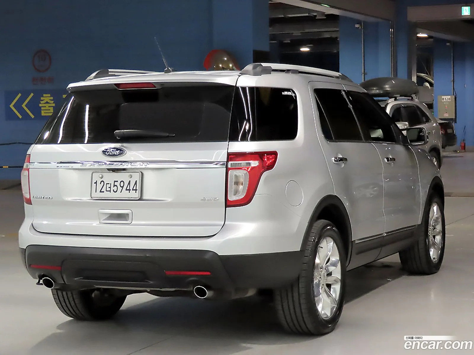 Ford Explorer 2012 — 7