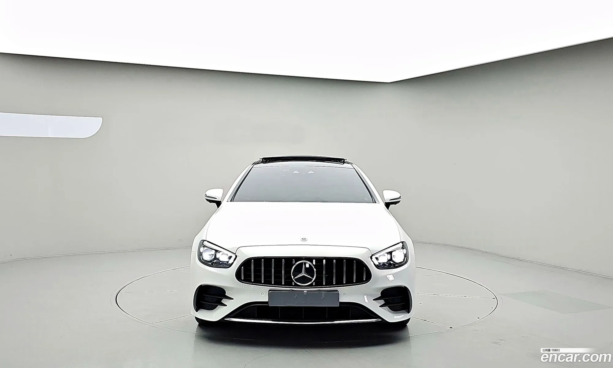 Mercedes-Benz E-Class W213 2021 — 17