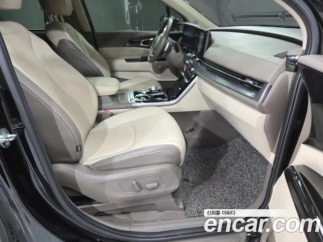Kia Carnival 2022 — 4