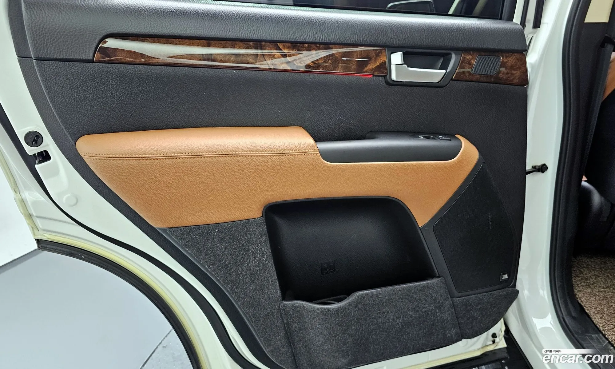 Kia Mohave 2017 — 11