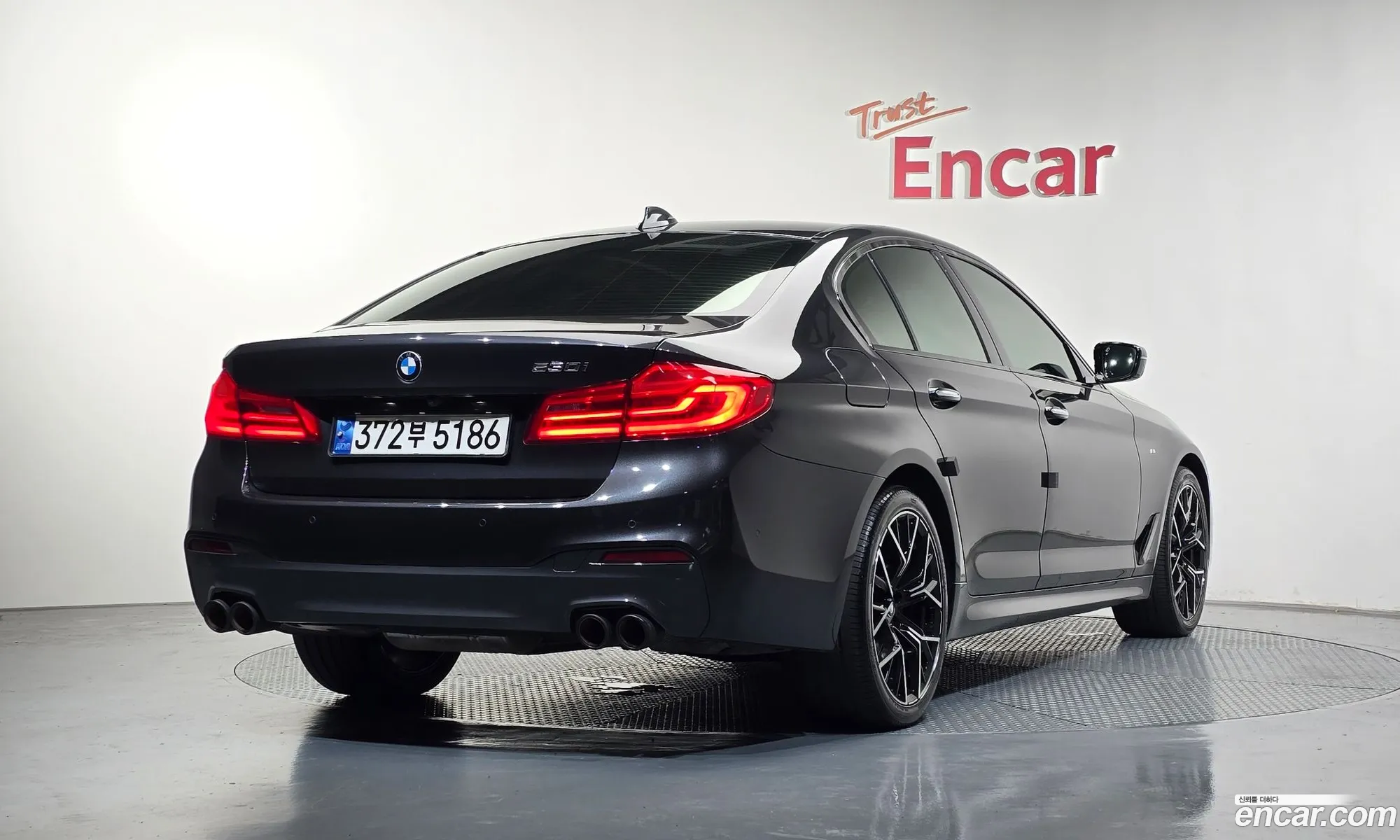 BMW 5 Series 2018 WBAJD3109JB255080 — 11
