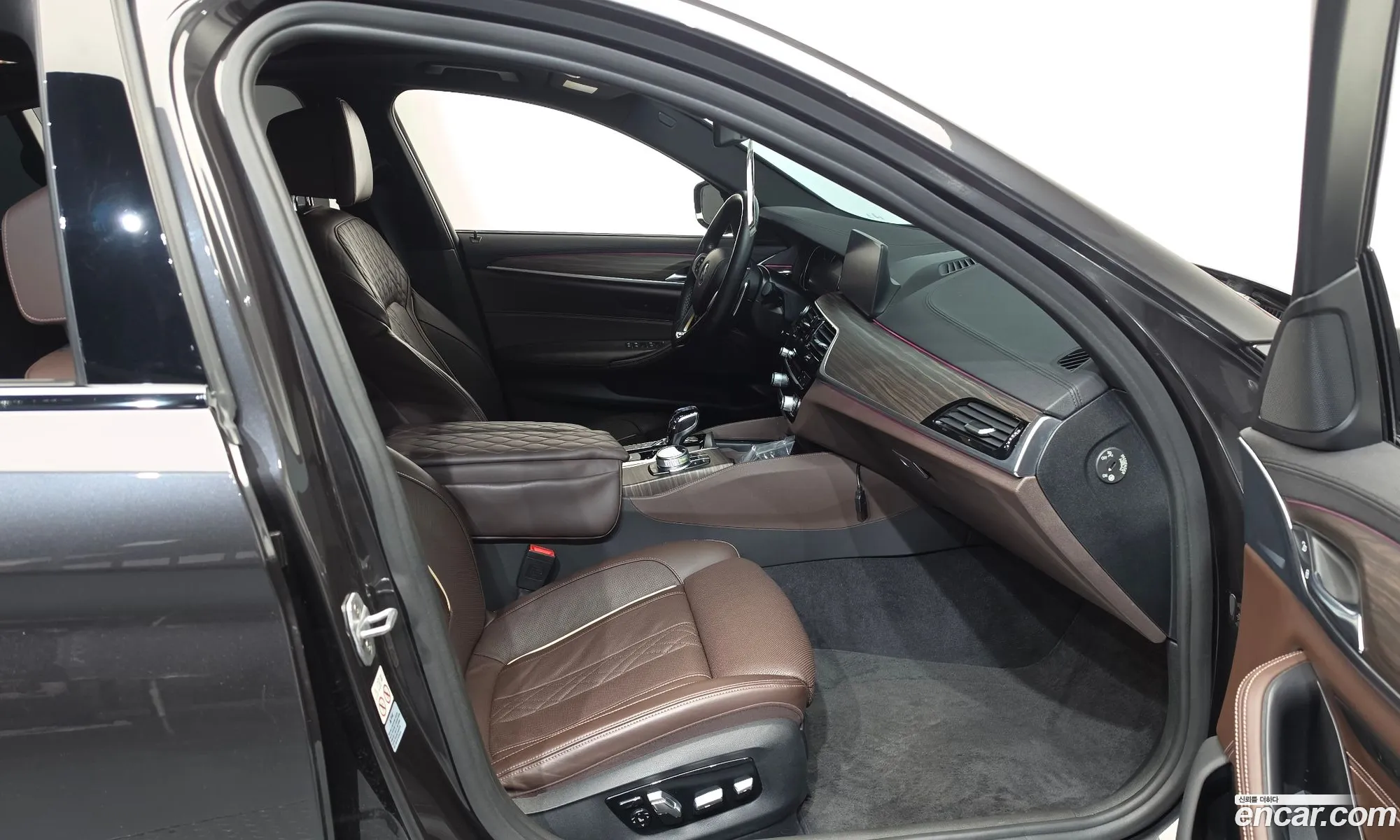 BMW 5 Series 2018 WBAJD3109JB255080 — 5