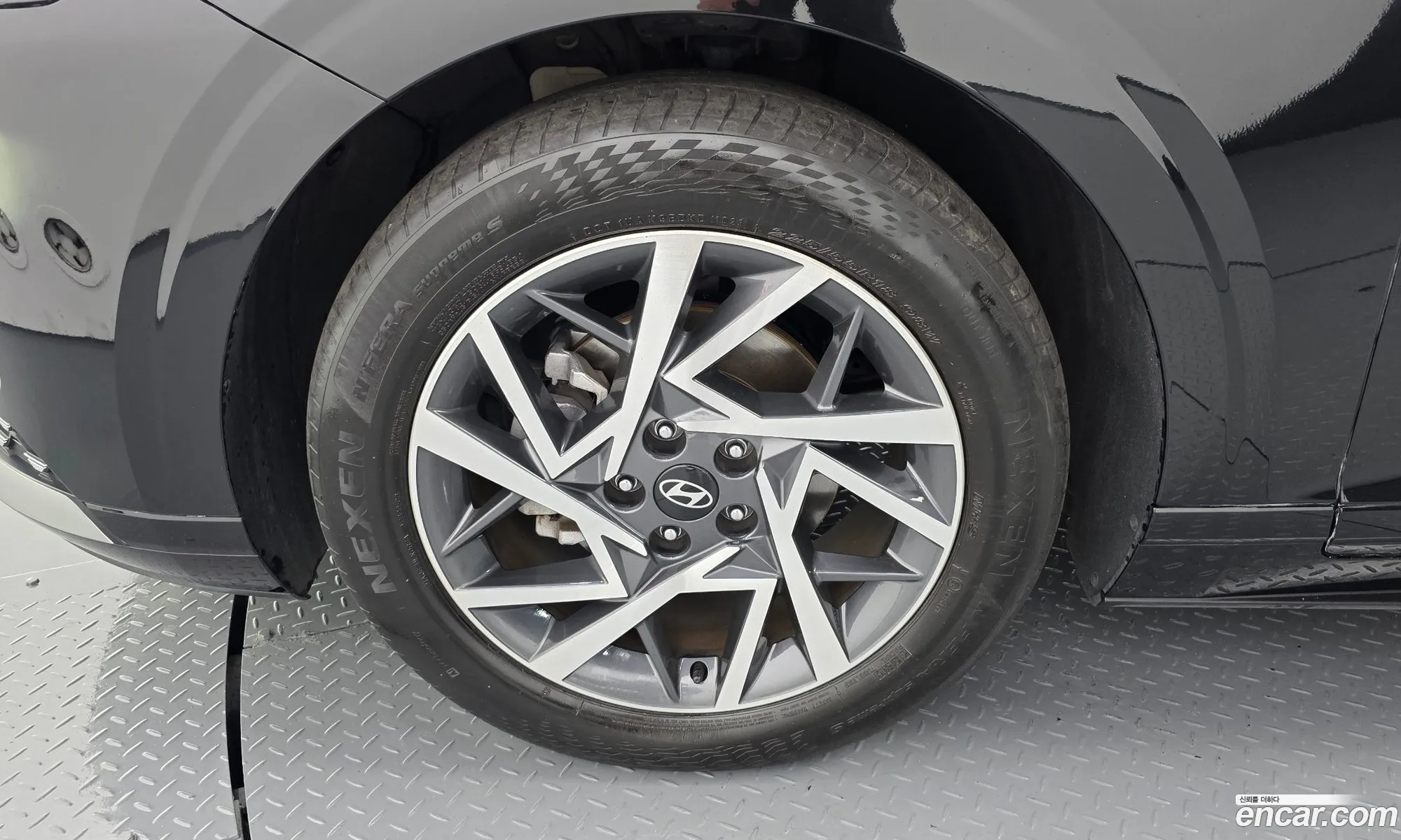 Hyundai Grandeur Hybrid 2023 — 27