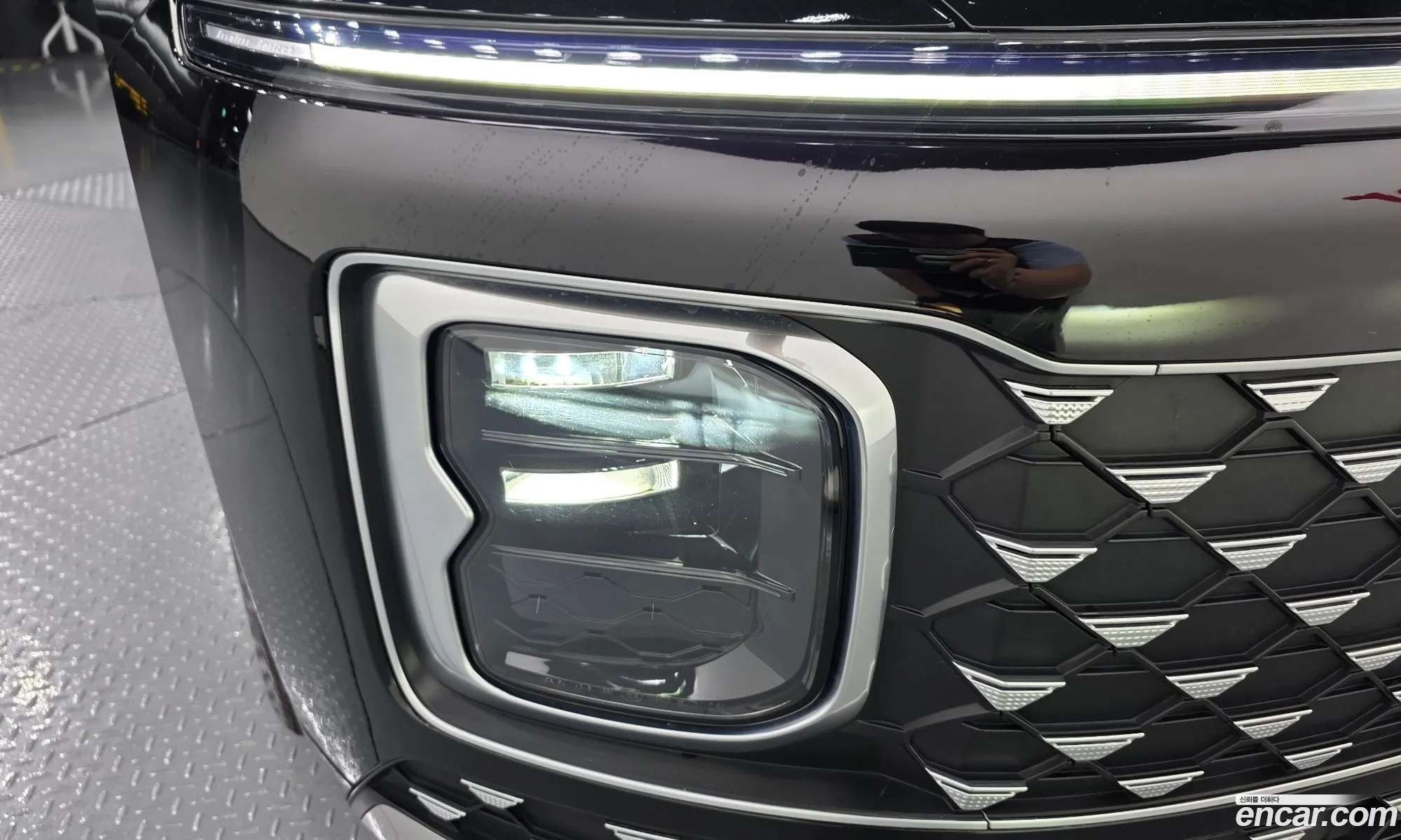 Hyundai Grandeur Hybrid 2023 — 28