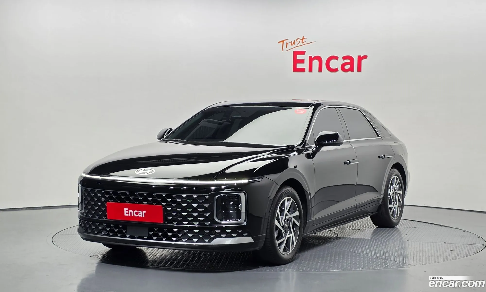 Hyundai Grandeur Hybrid 2023 — 14