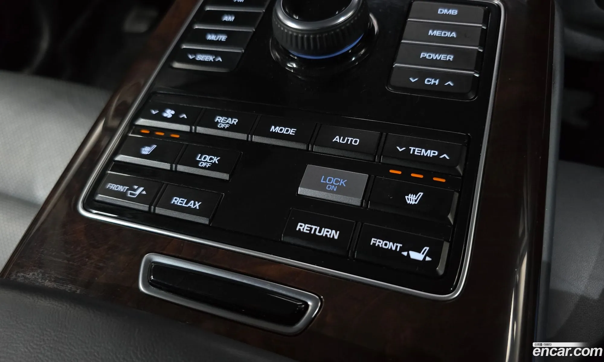 Hyundai Equus 2014 — 20